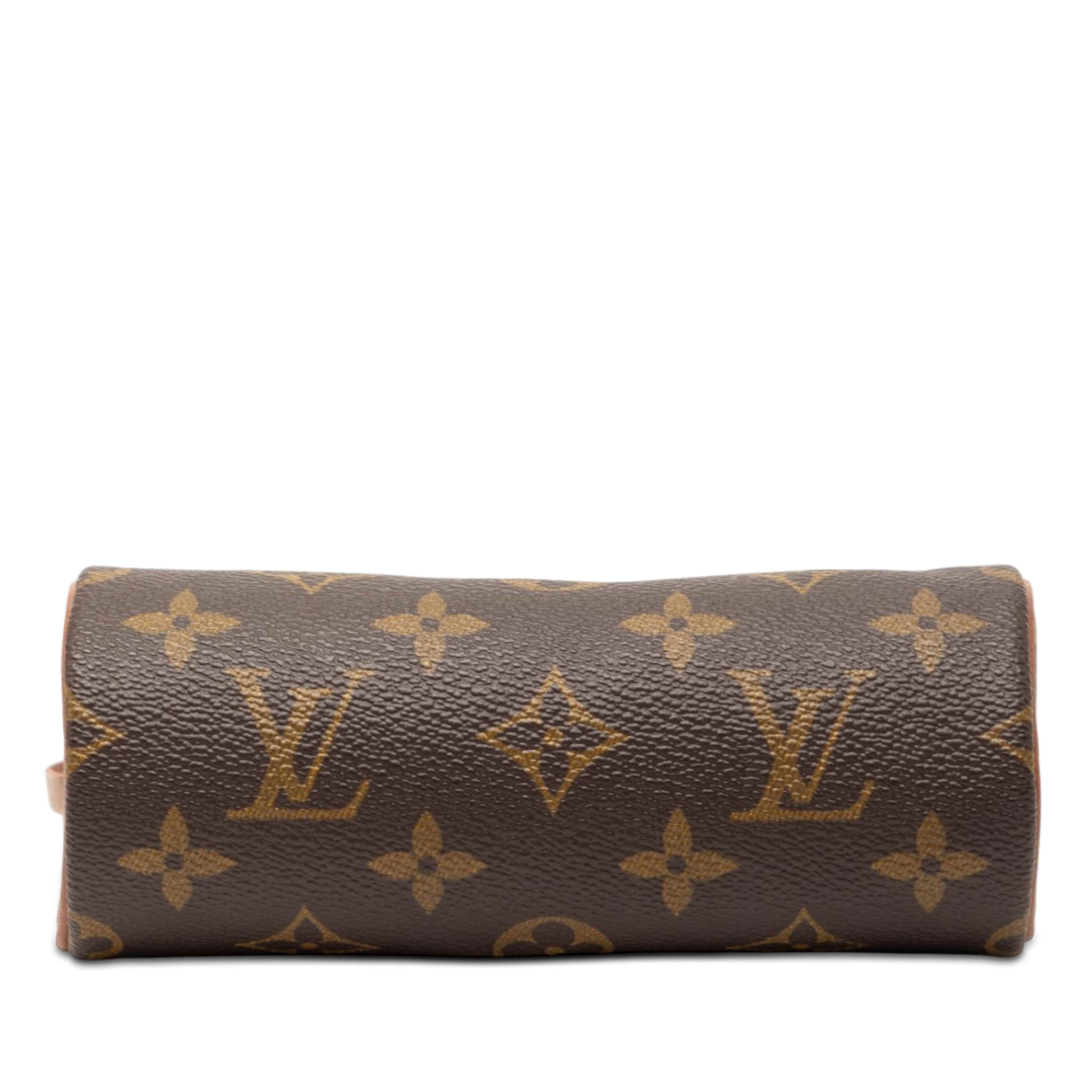 Louis Vuitton Monogram Papillon Pochette, från Luxclusif, i färgen brown. Klicka för att öppna bilden i stort format