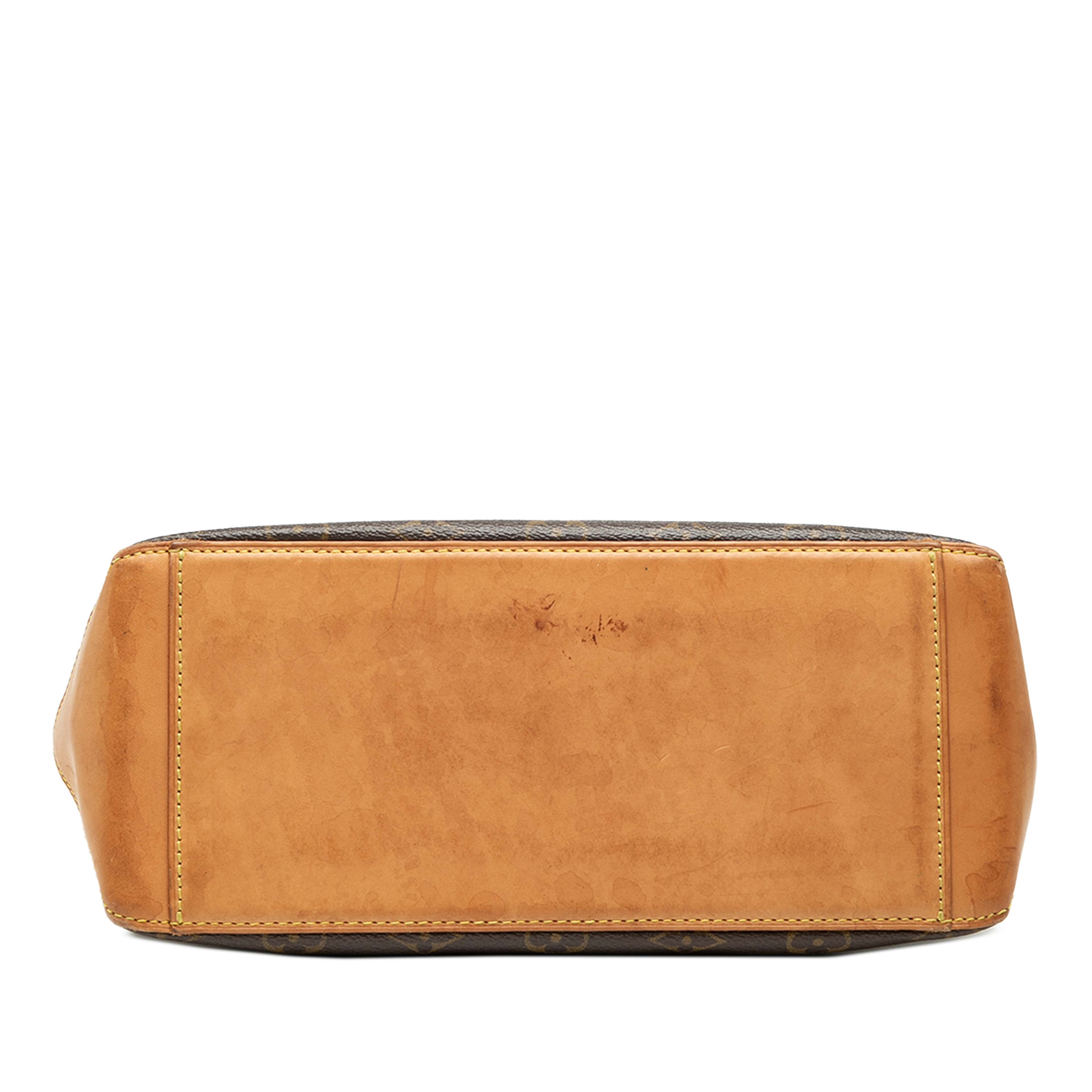 Louis Vuitton Monogram Cabas Piano, från Luxclusif, i färgen brun. Klicka för att öppna bilden i stort format