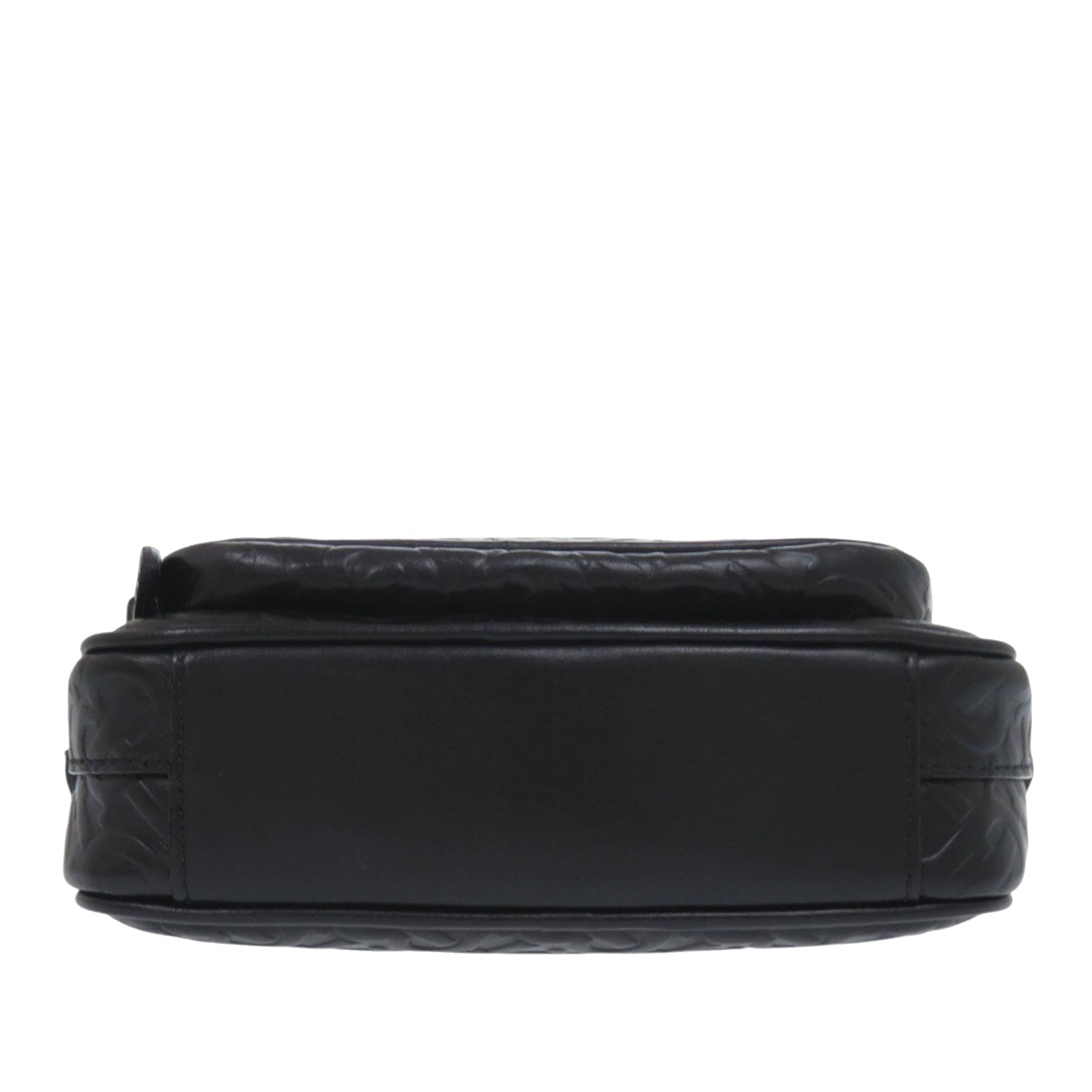 Burberry Embossed Calfskin Tb Monogram Camera Chain Crossbody, från Luxclusif, i färgen svart. Klicka för att öppna bilden i stort format
