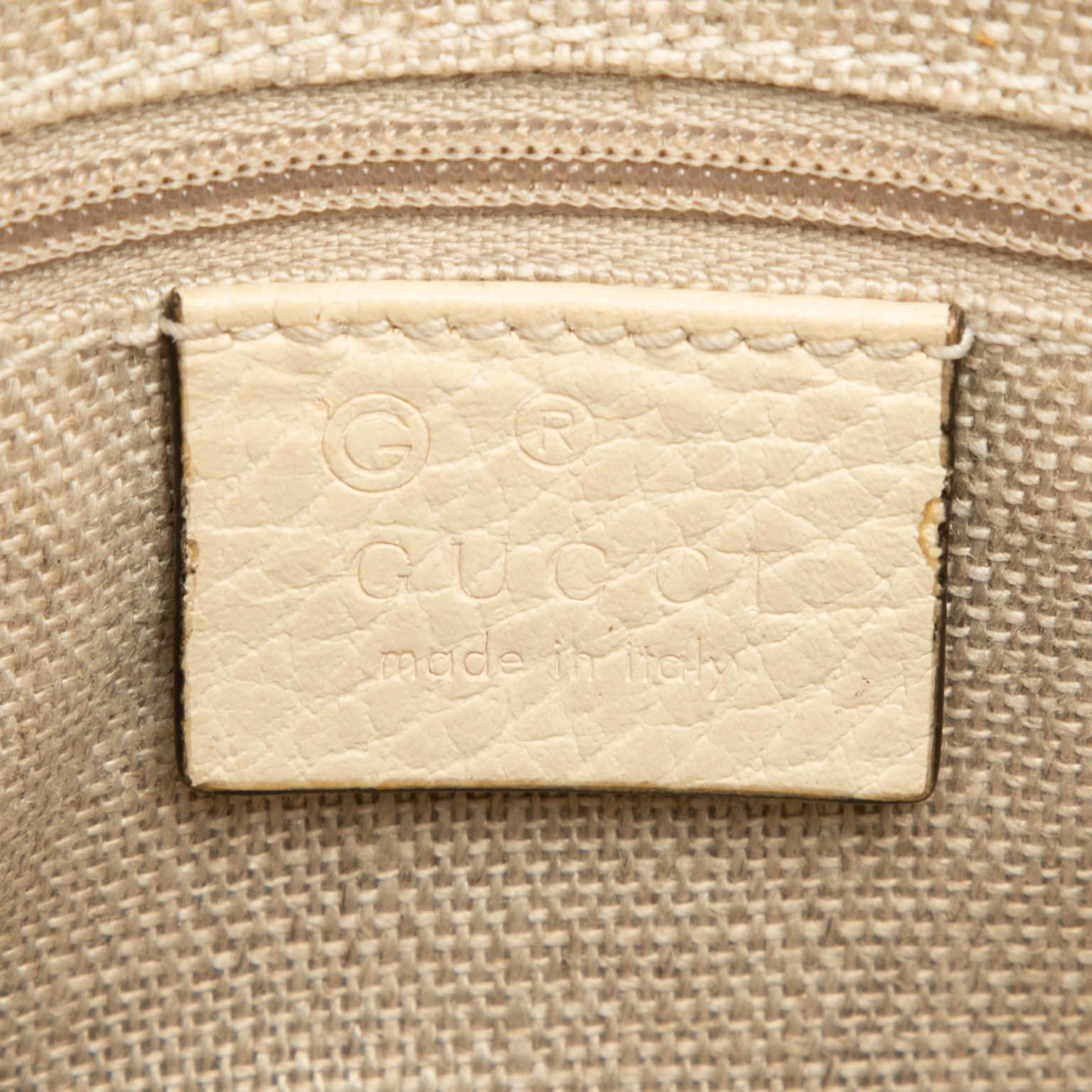Gucci Small Dollar Calfskin Interlocking G Crossbody, från Luxclusif, i färgen ivory. Klicka för att öppna bilden i stort format