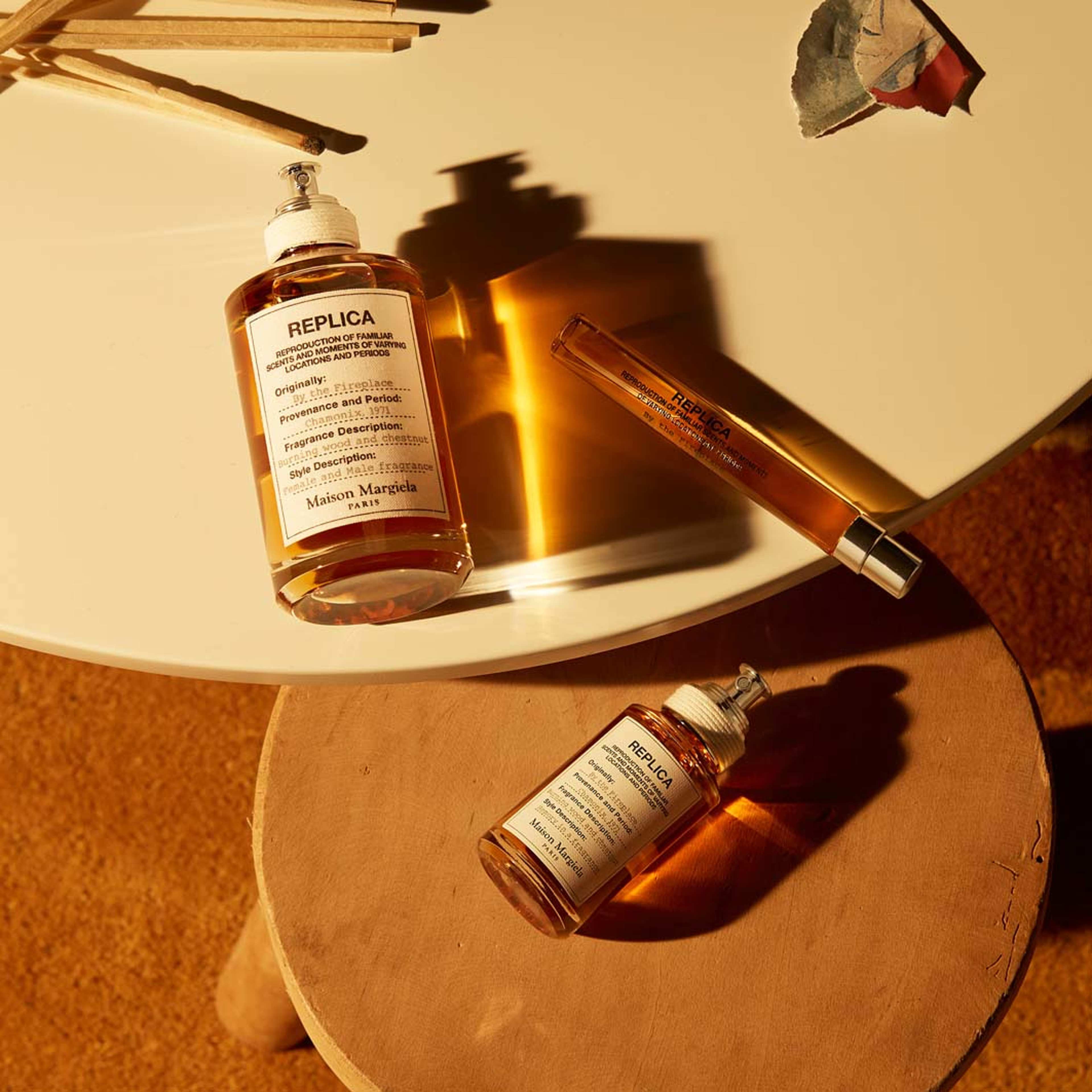 Fireplace Eau de Toilette, från Maison Margiela. Klicka för att öppna bilden i stort format