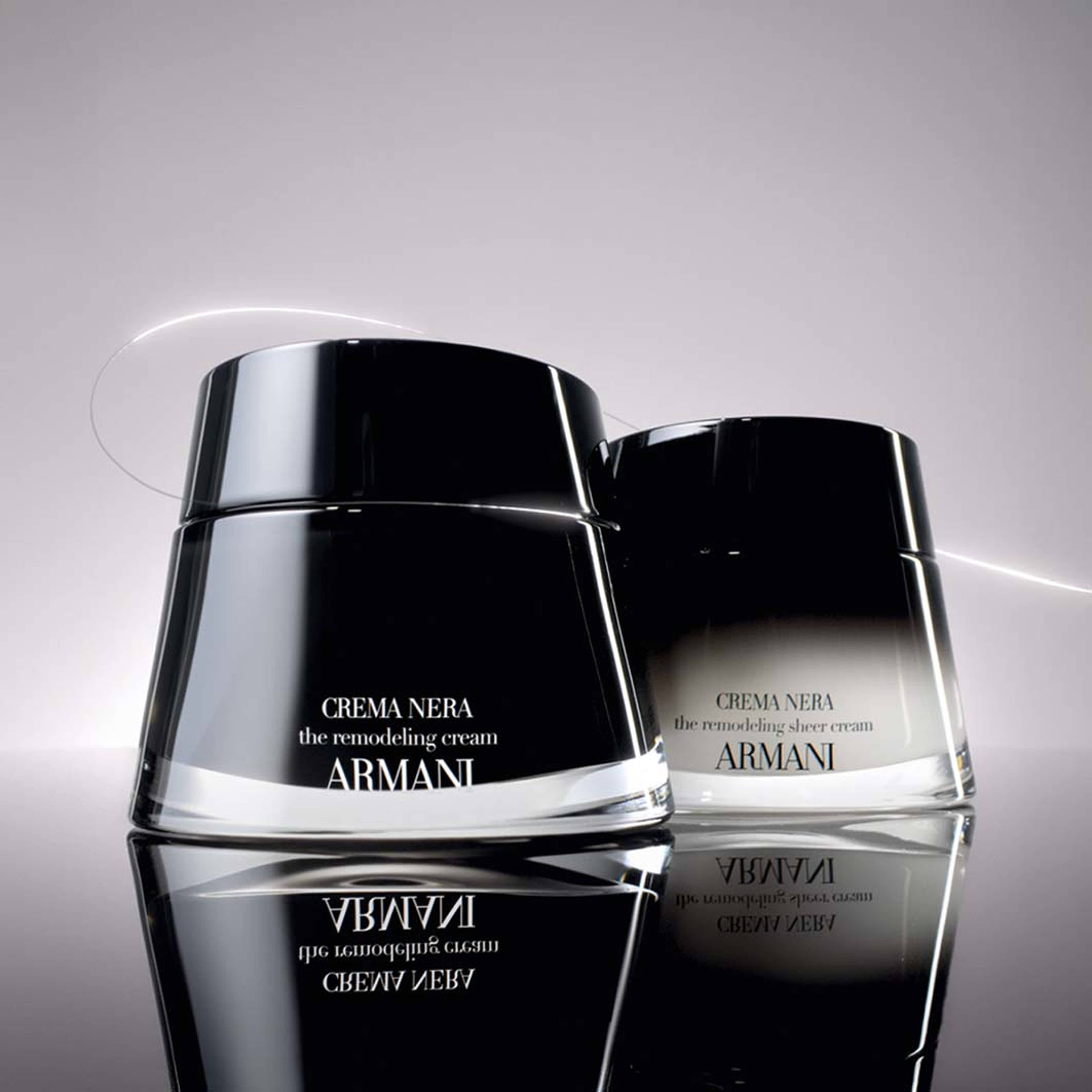 Crema Nera Remodeling Sheer Cream Refill 50Ml, från Armani. Klicka för att öppna bilden i stort format