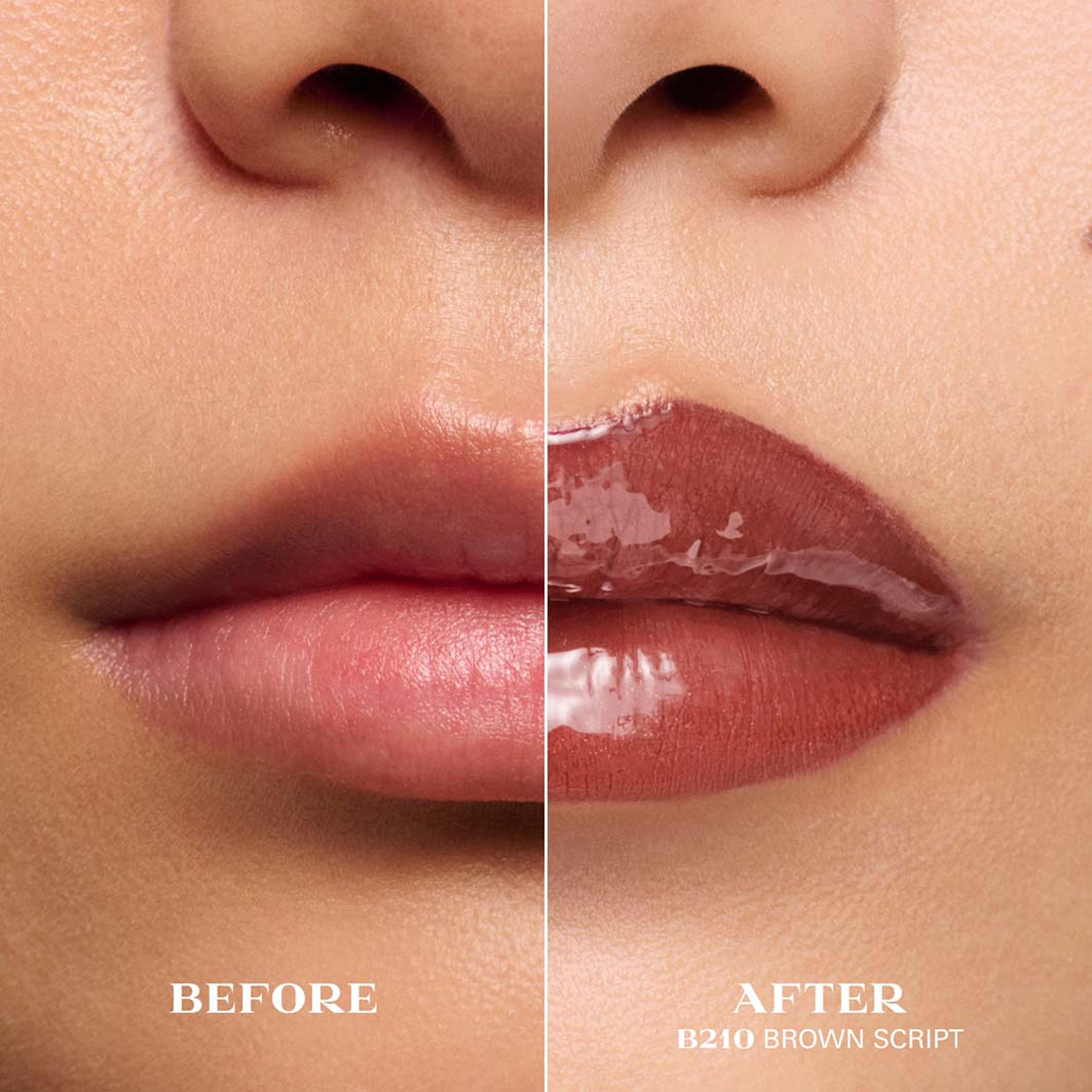 Reflection Glossy Liquid Balm, från Prada, i färgen B210 Brown Script. Klicka för att öppna bilden i stort format