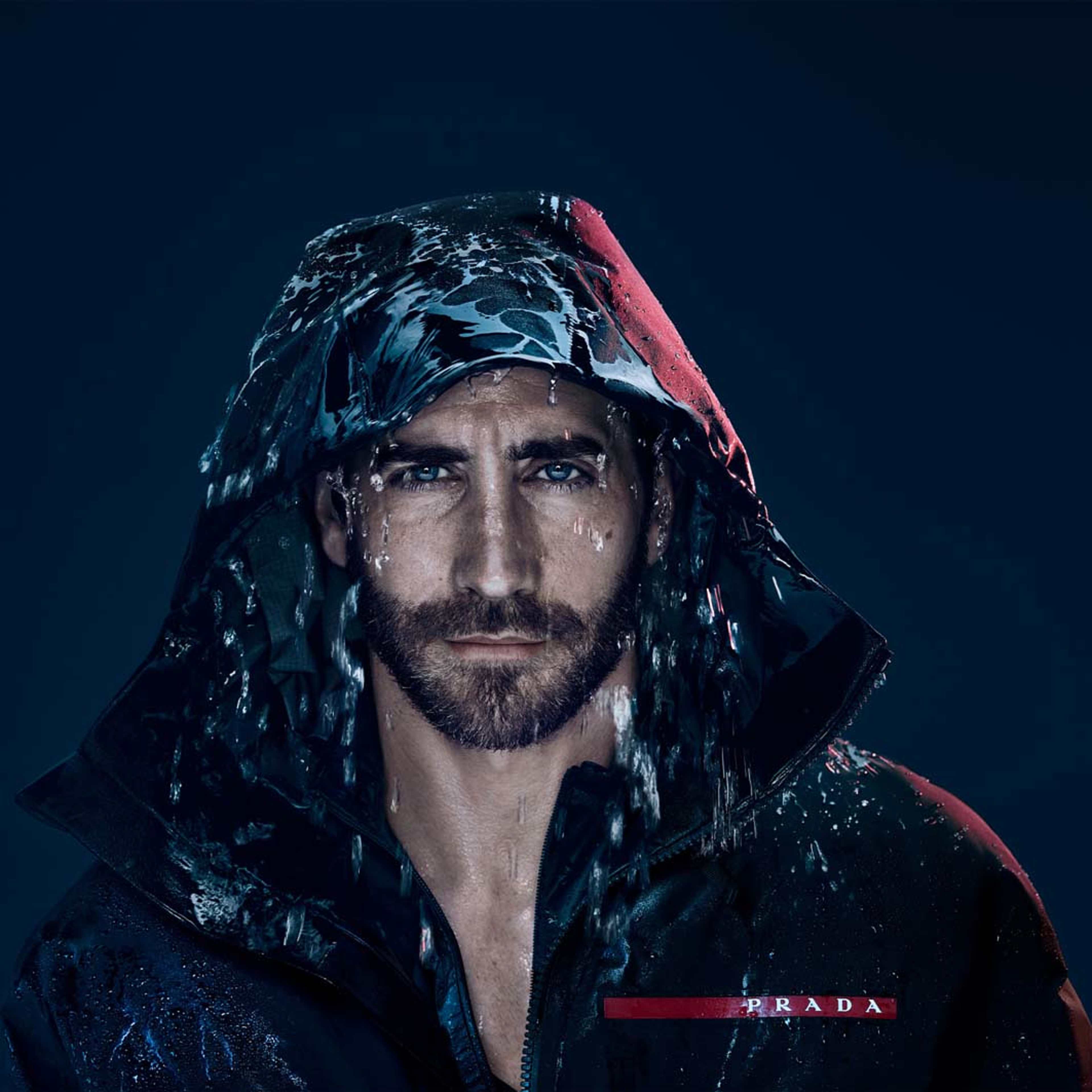 Luna Rossa Carbon Eau De Parfum, från Prada. Klicka för att öppna bilden i stort format