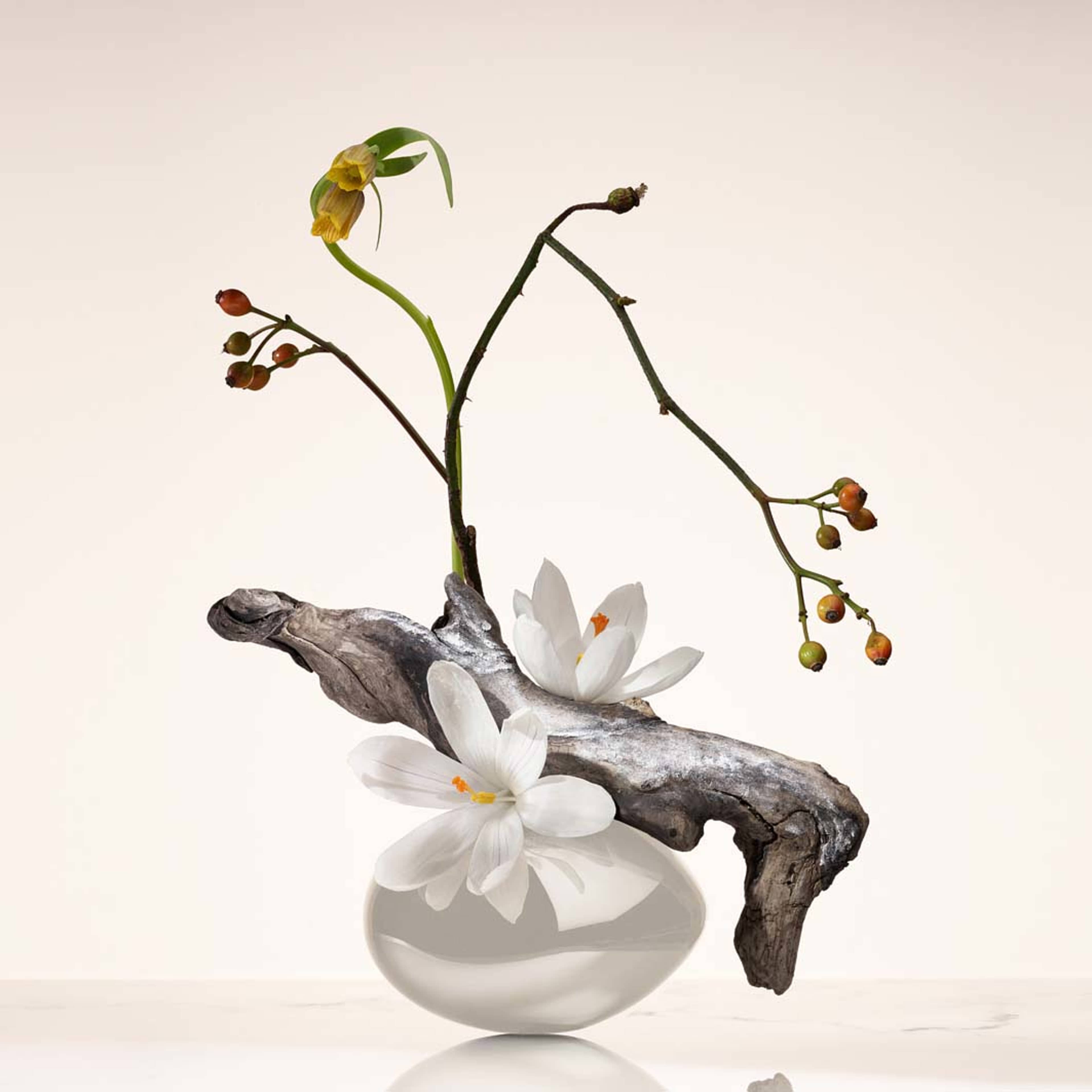 Armani Privé Oud Nacré Eau De Parfum, från Armani. Klicka för att öppna bilden i stort format