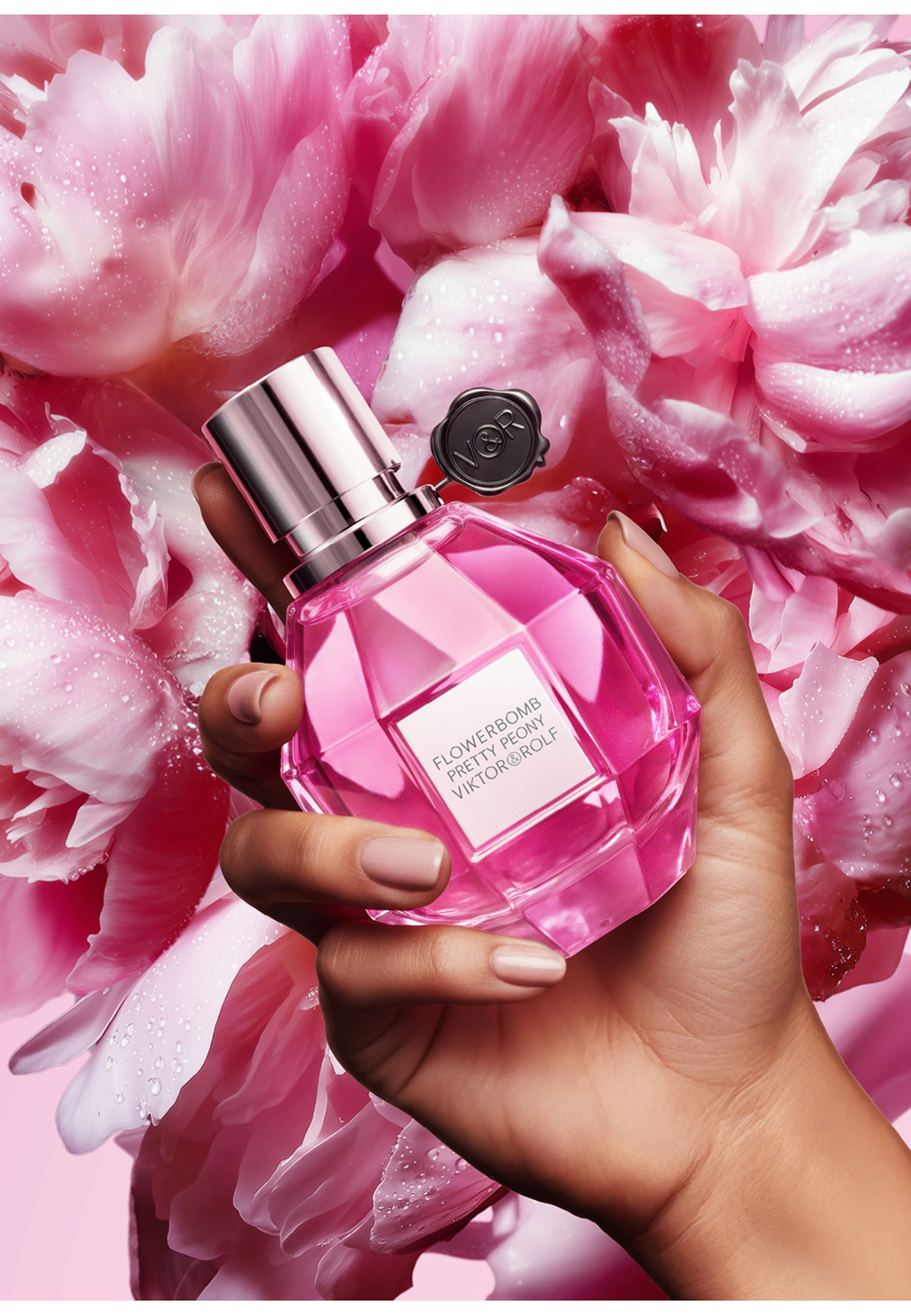 Flowerbomb Pretty Peony Extreme Eau de parfum 50 ml, från Viktor&Rolf. Klicka för att öppna bilden i stort format