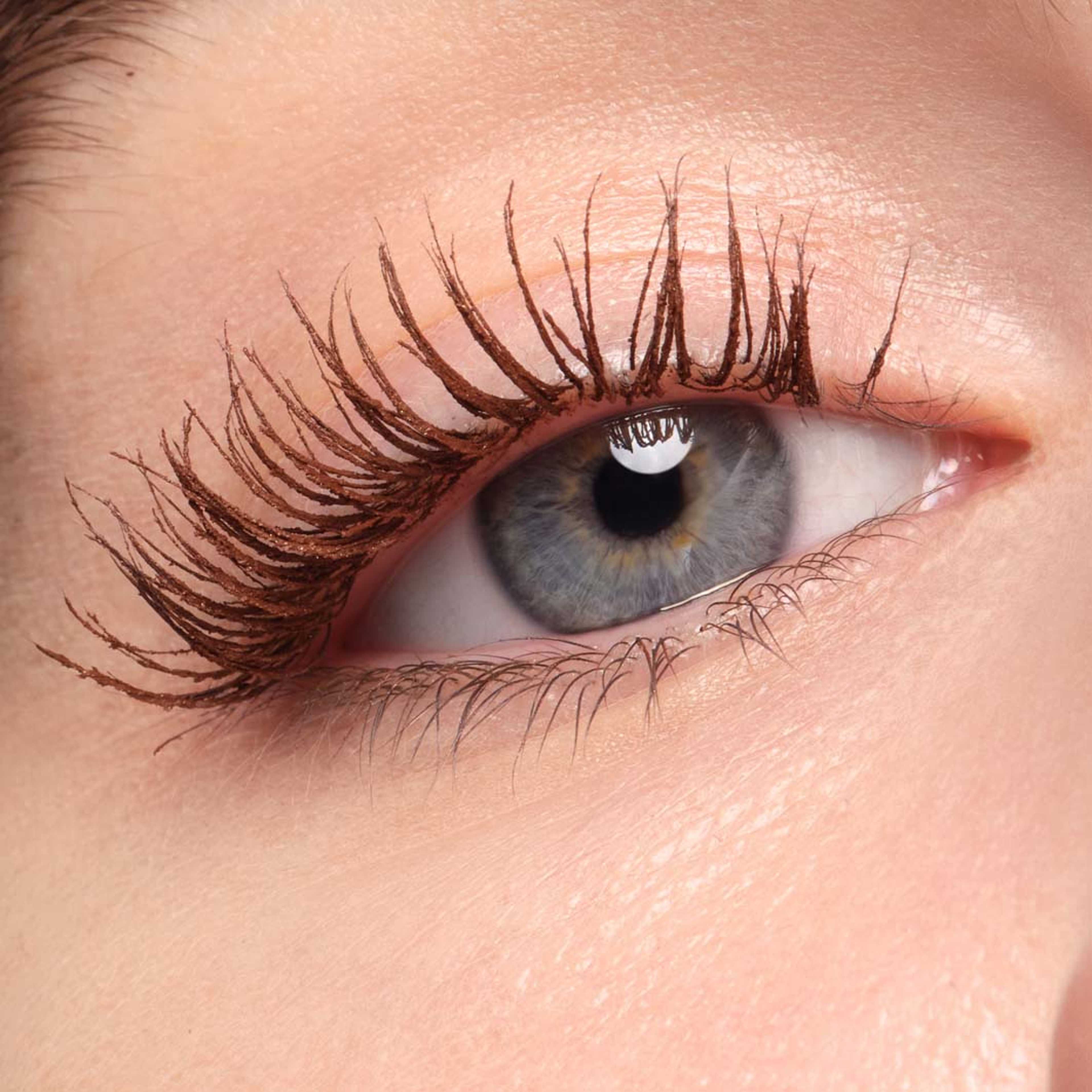 Vertigo Drama Sculpted Volume Mascara, från Armani, i färgen Brown. Klicka för att öppna bilden i stort format
