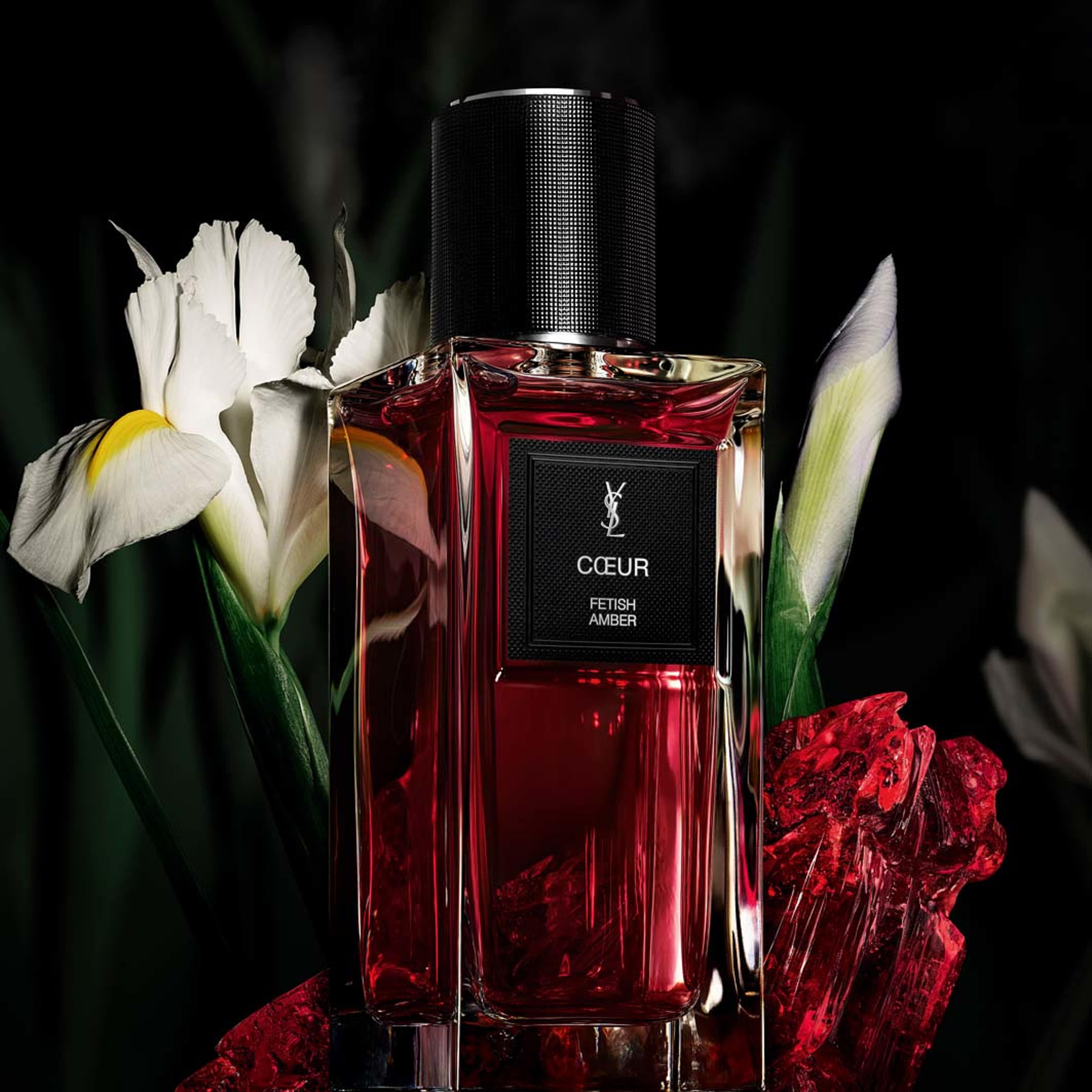 Le Vestiaire des Parfums COEUR Eau de Parfum, från Yves Saint Laurent. Klicka för att öppna bilden i stort format