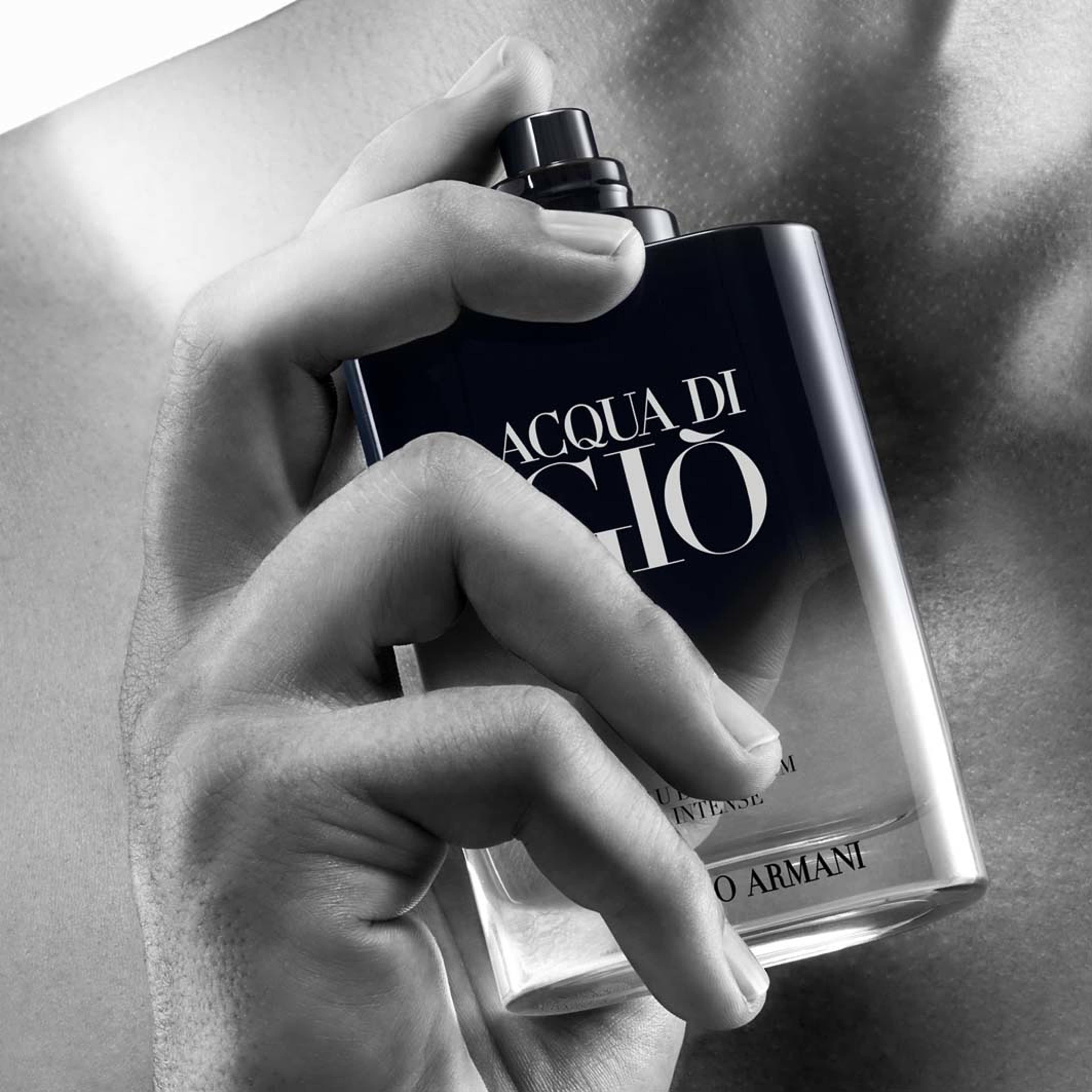 Acqua Di Giò Intense Eau de Parfum, från Armani. Klicka för att öppna bilden i stort format