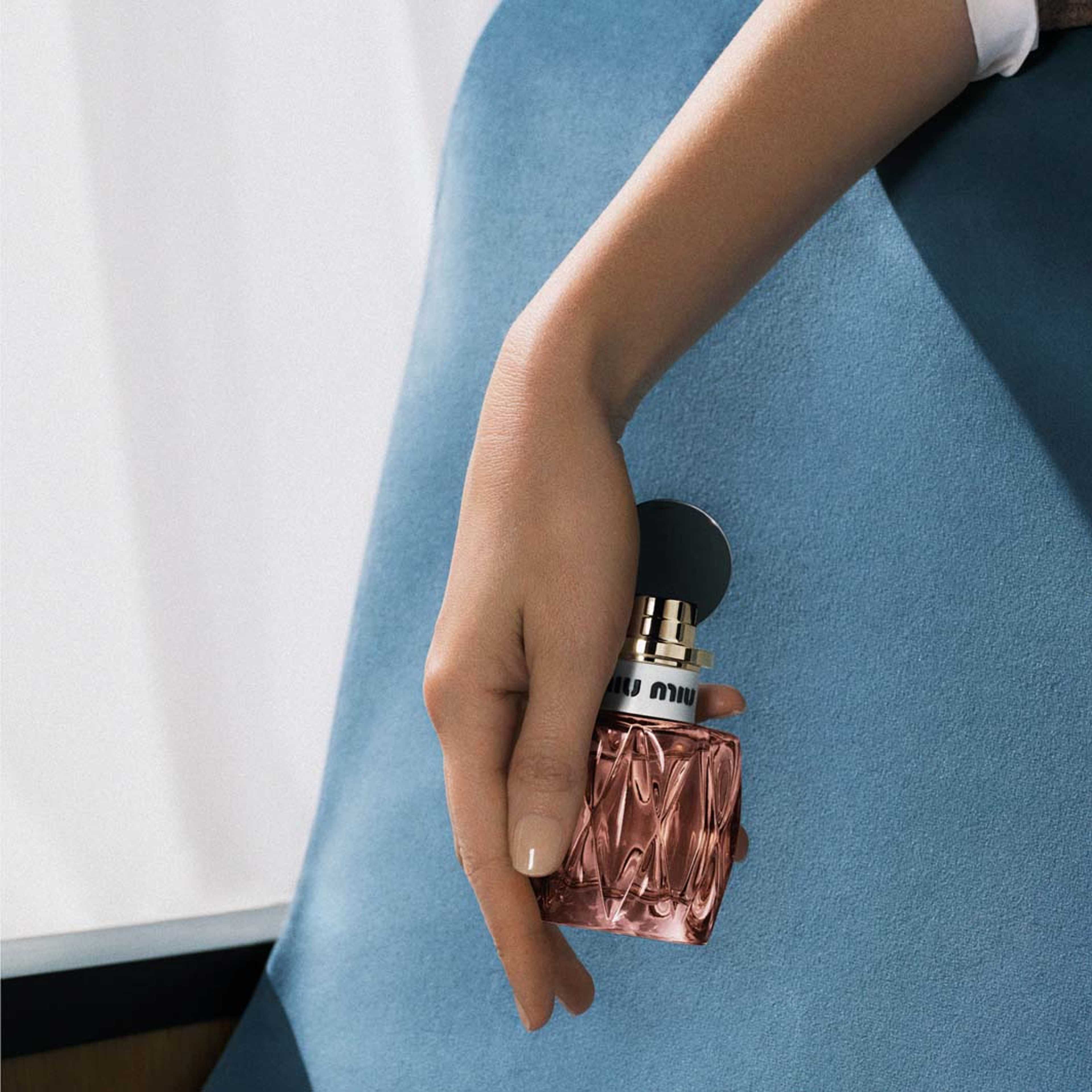 Miutine Intense Eau de Parfum, från Miu Miu. Klicka för att öppna bilden i stort format