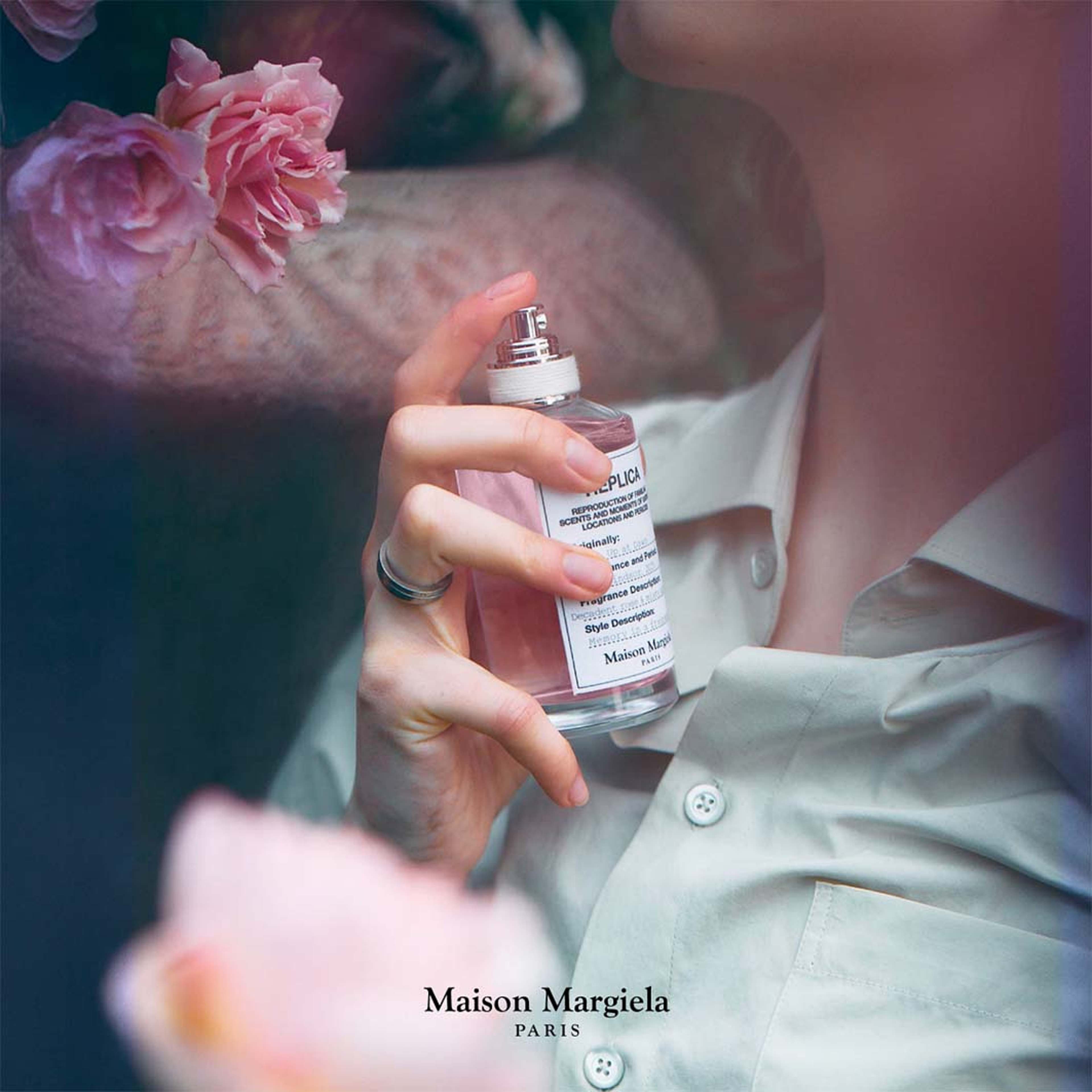 Up At Dawn Eau de Toilette, från Maison Margiela. Klicka för att öppna bilden i stort format