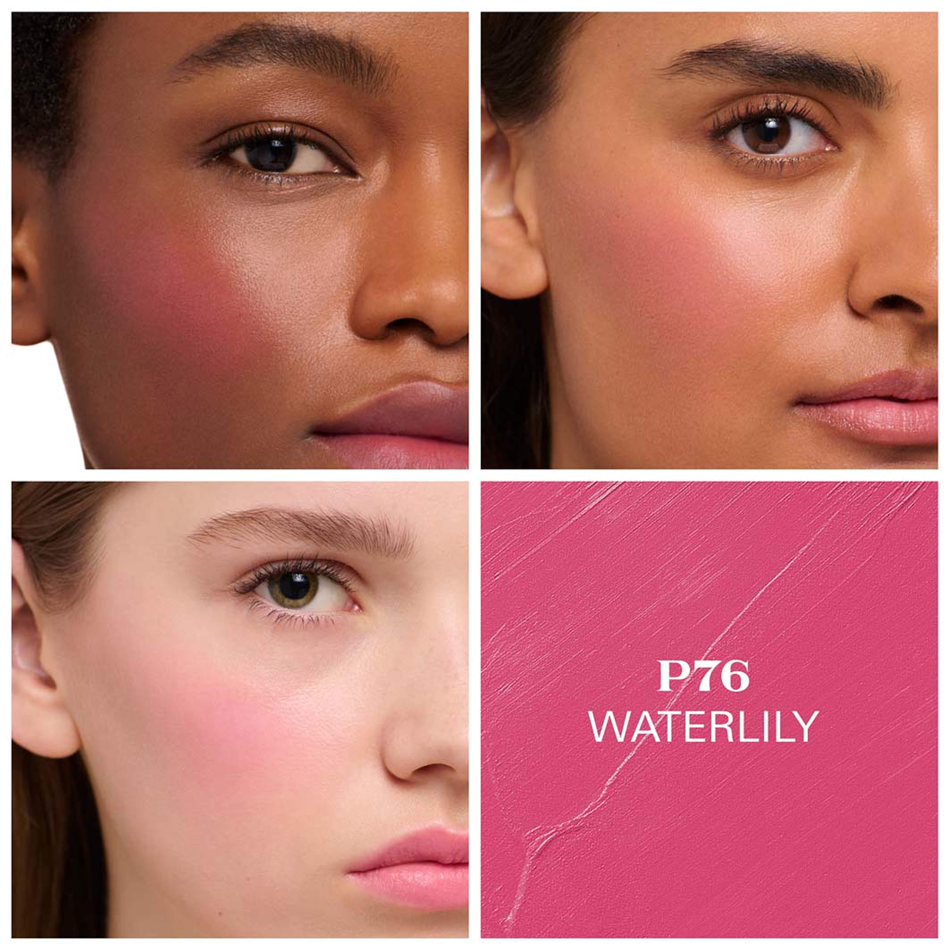 Touch Cream-to-Powder Blush, från Prada, i färgen Waterlily. Klicka för att öppna bilden i stort format