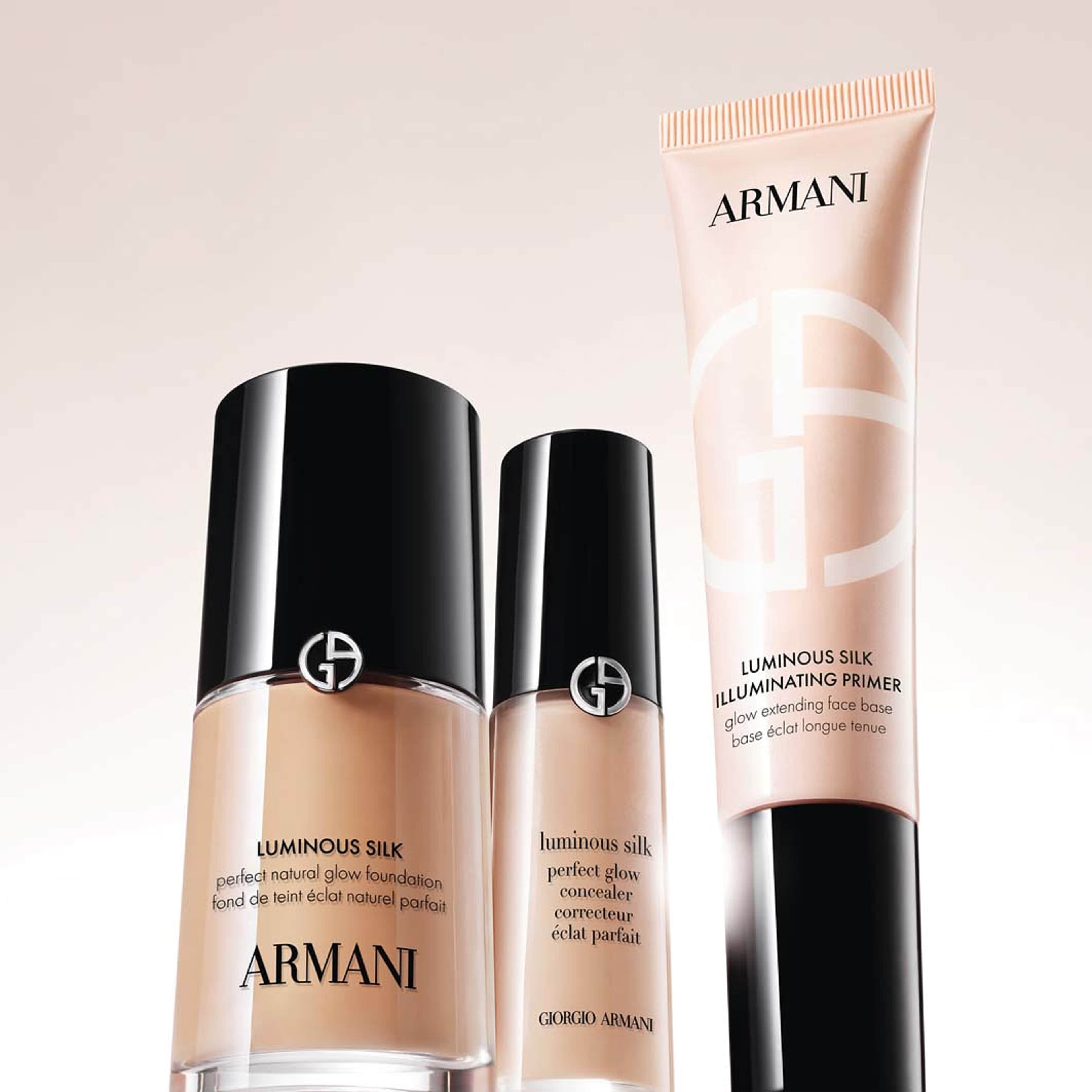 Luminous Silk Lightweight Liquid Concealer, från Armani, i färgen 11. Klicka för att öppna bilden i stort format