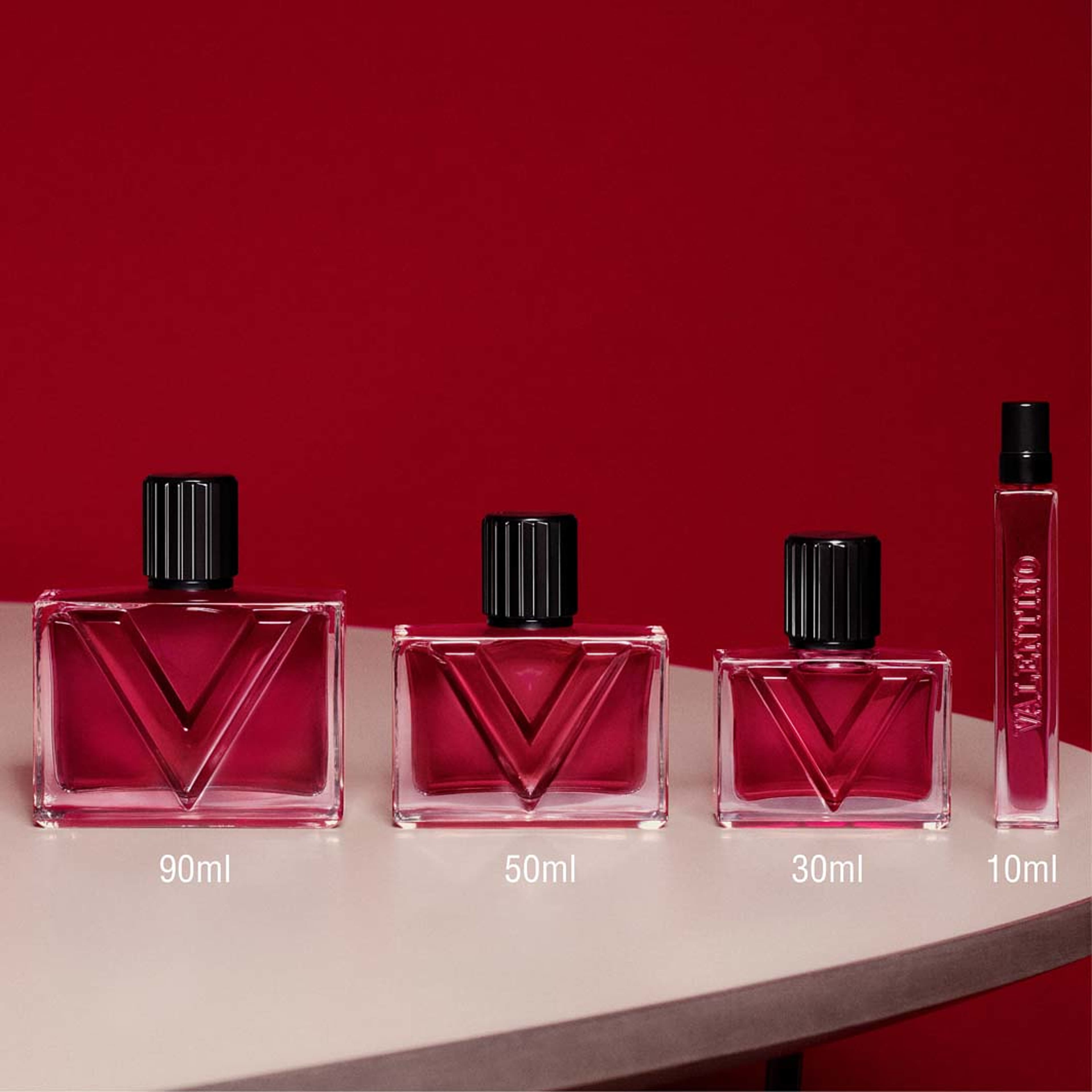 Vendetta Donna Eau de Parfum, från Valentino. Klicka för att öppna bilden i stort format