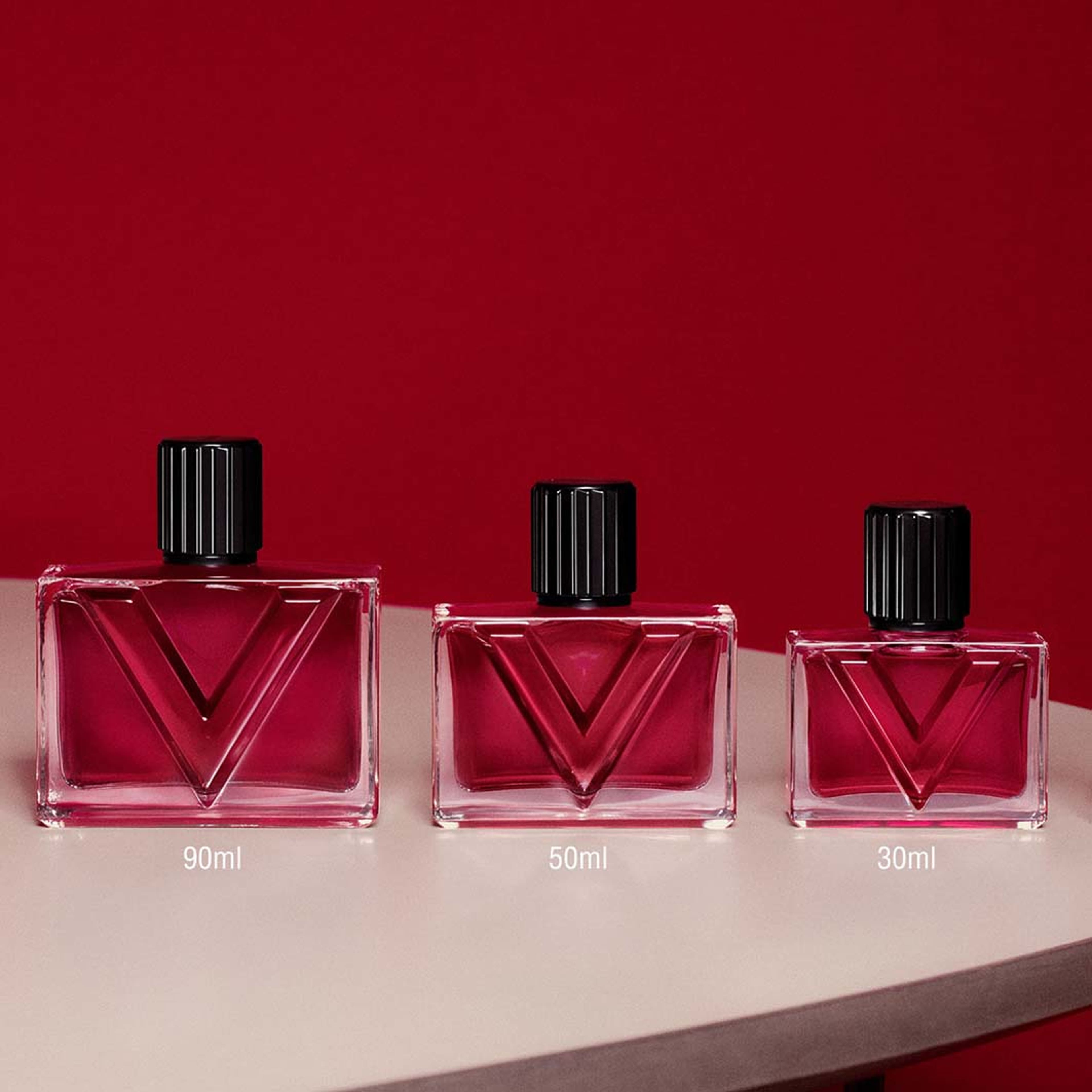 Vendetta Donna Eau de Parfum, från Valentino. Klicka för att öppna bilden i stort format