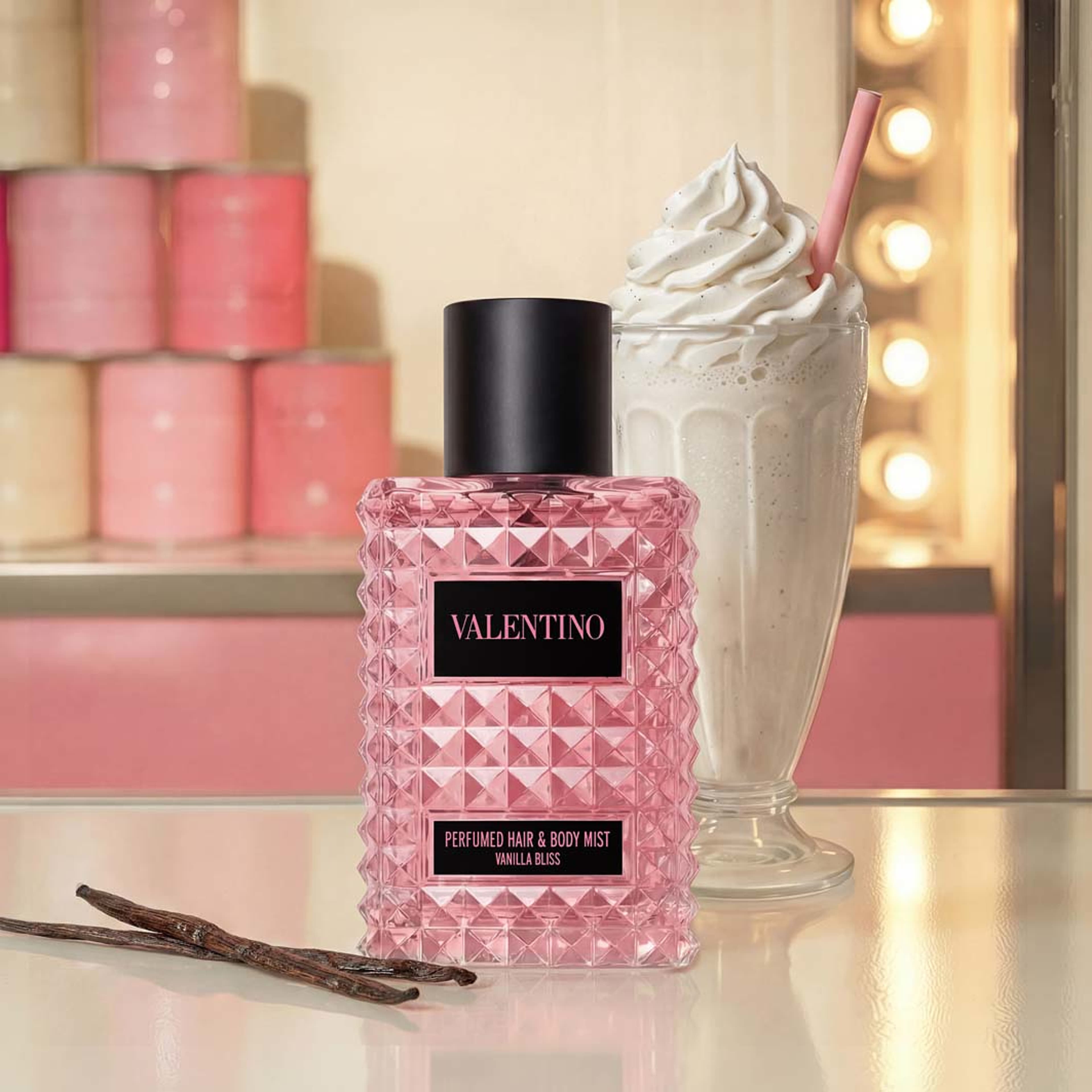 Born in Roma Hair and Body Mist Vanilla Bliss, från Valentino. Klicka för att öppna bilden i stort format