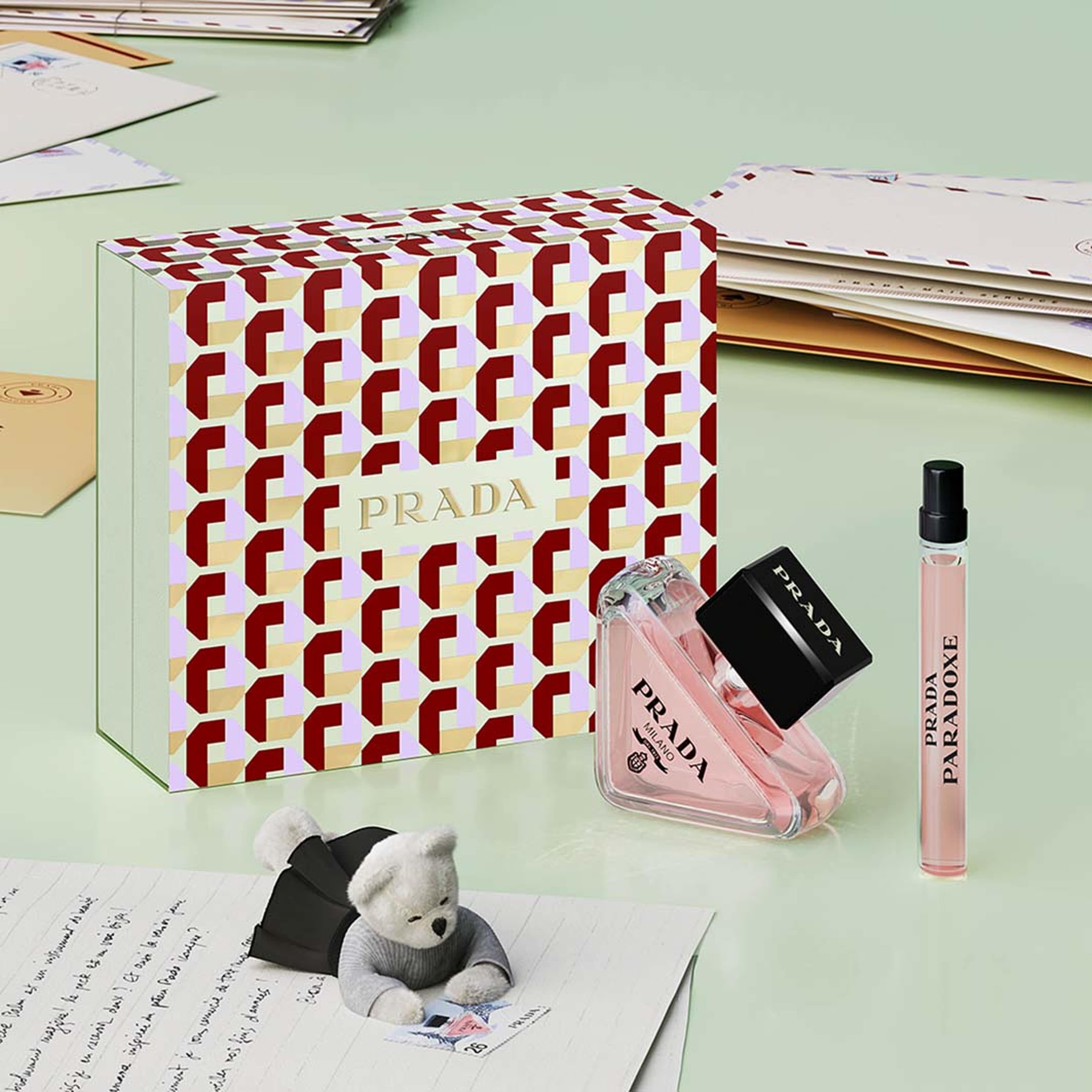Paradoxe Eau de Parfum Set, från Prada. Klicka för att öppna bilden i stort format
