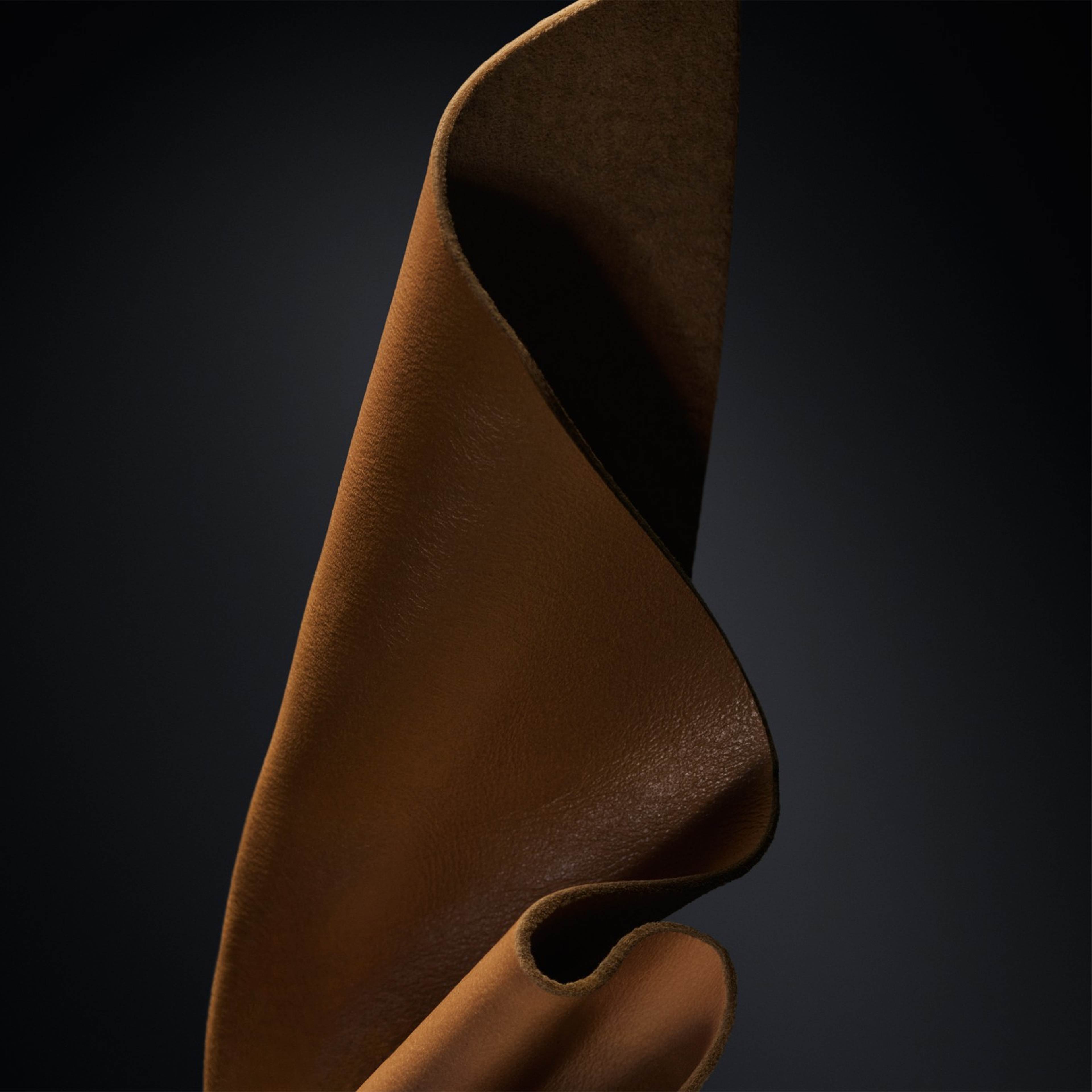 Bottled Parfum, från HUGO BOSS. Klicka för att öppna bilden i stort format