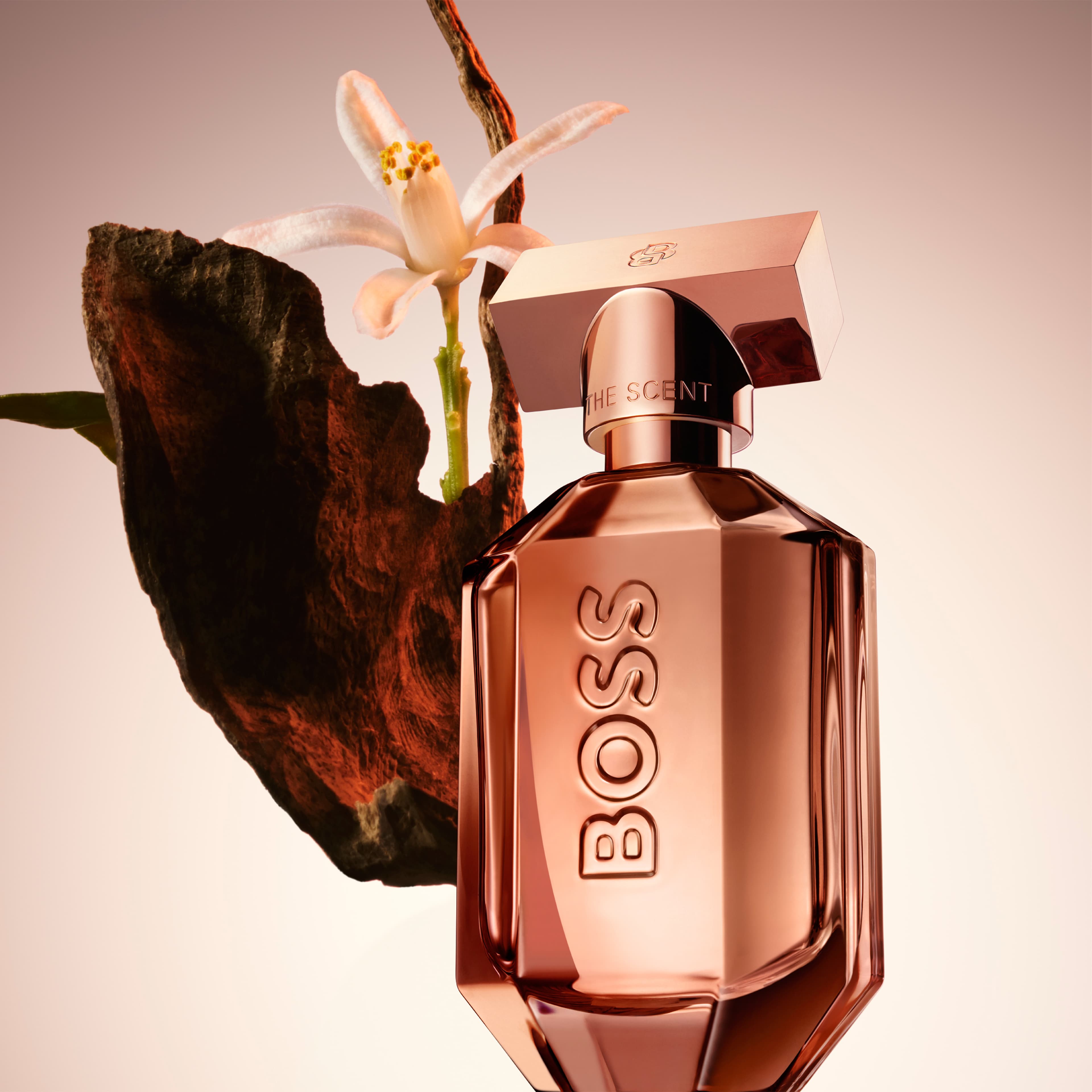 The Scent Le Parfum For Her, från HUGO BOSS. Klicka för att öppna bilden i stort format