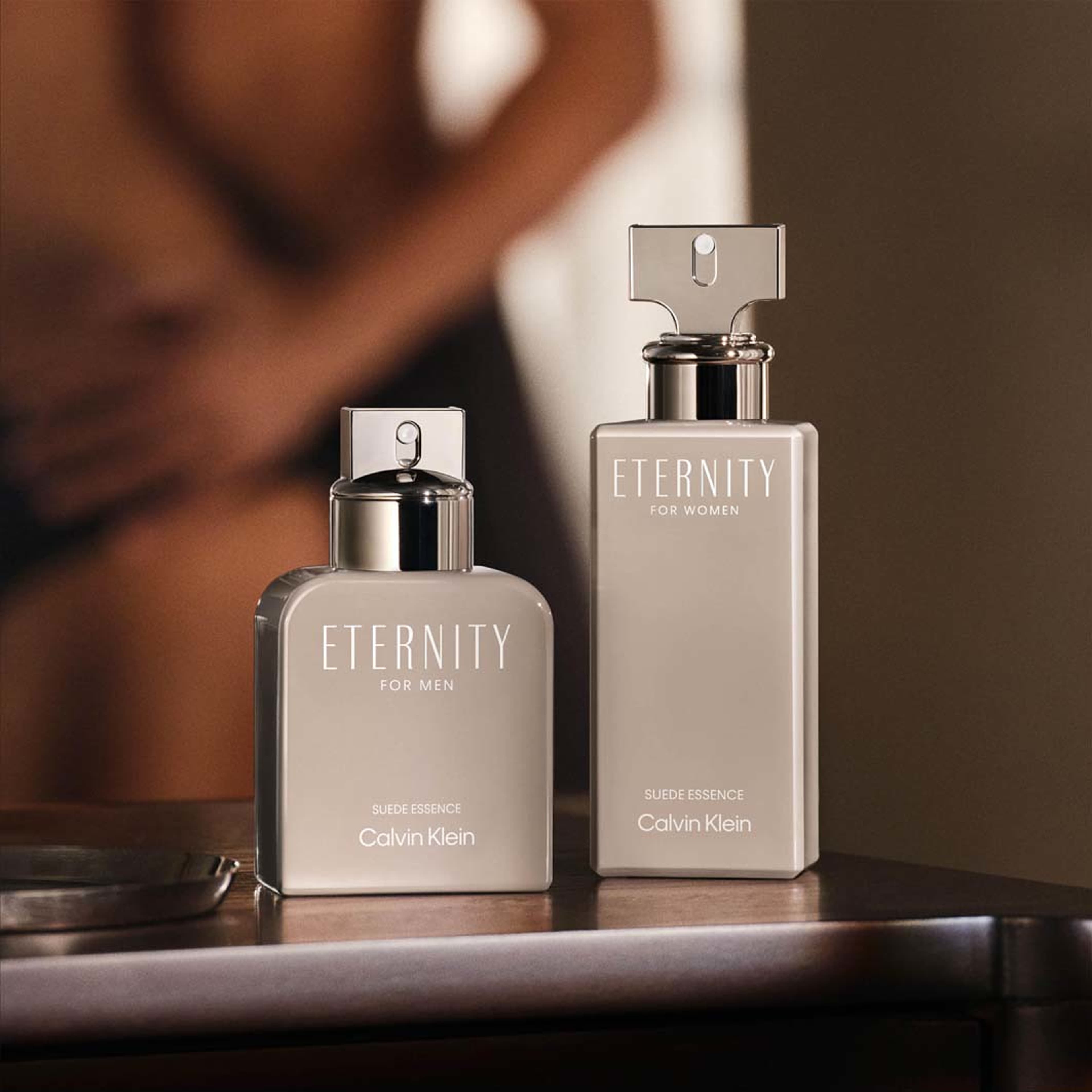 Eternity for Men Suede Essence Parfum, från Calvin Klein. Klicka för att öppna bilden i stort format