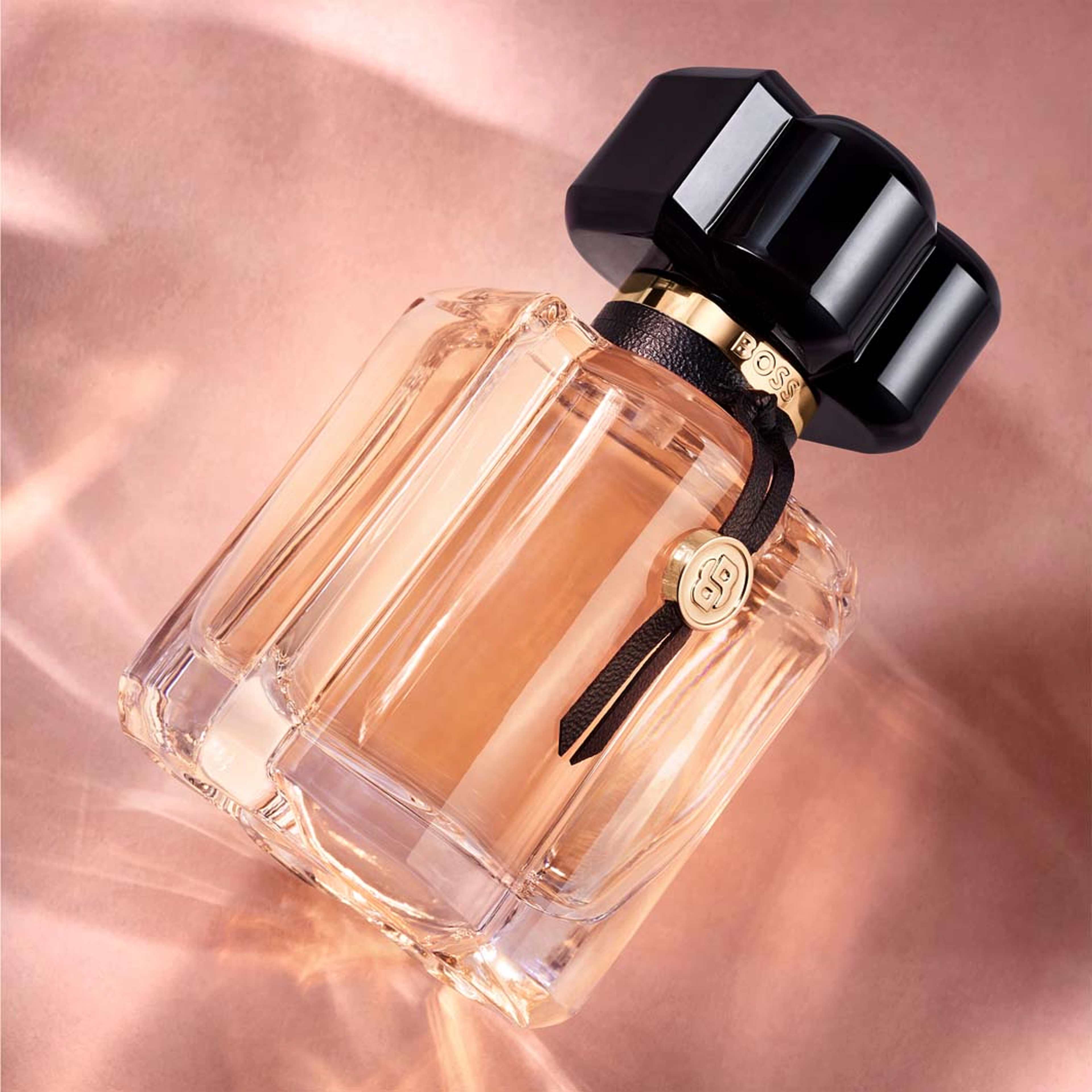 Bottled Beyond For Her Eau de Parfum, från HUGO BOSS. Klicka för att öppna bilden i stort format
