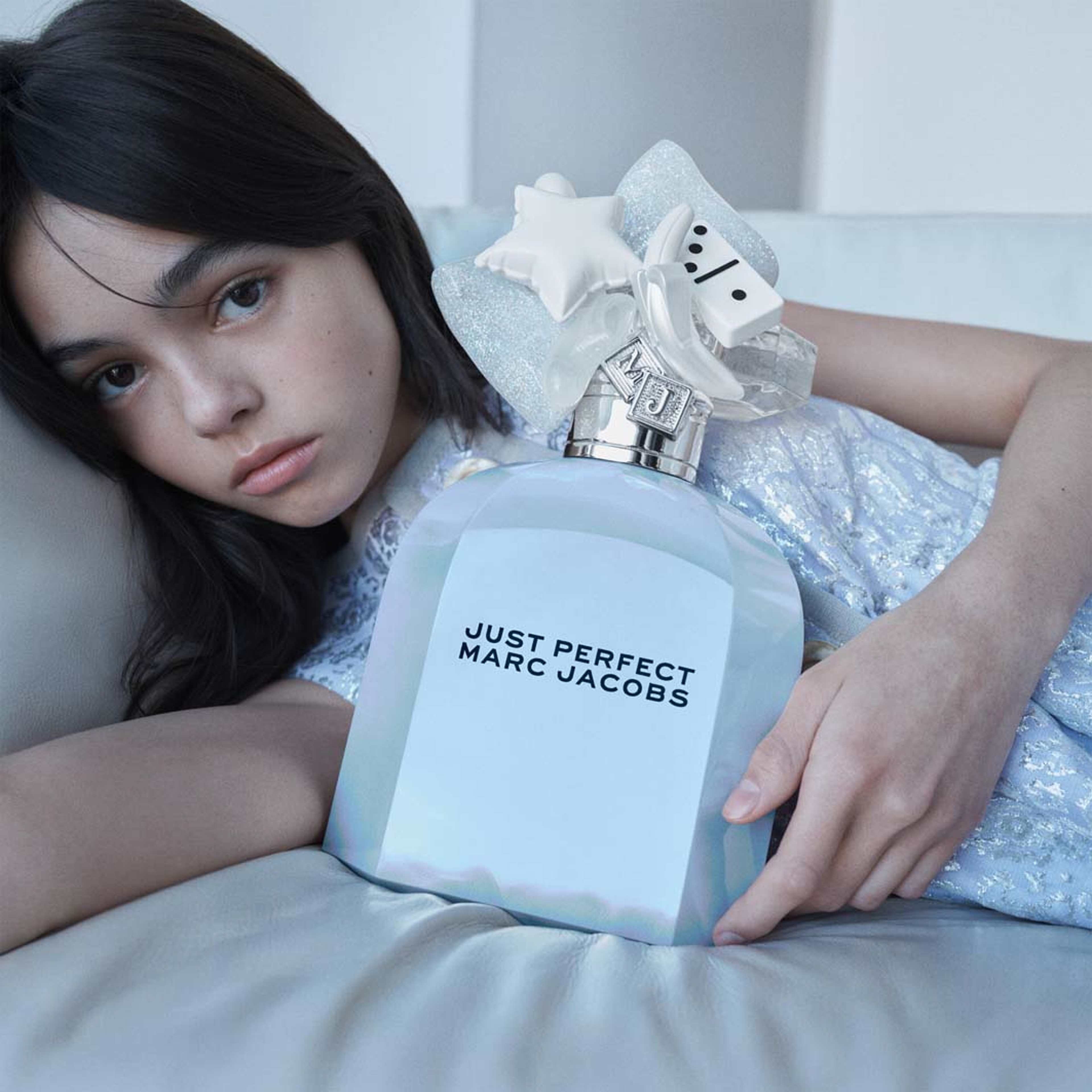 Just Perfect Eau de Parfum, från Marc Jacobs. Klicka för att öppna bilden i stort format