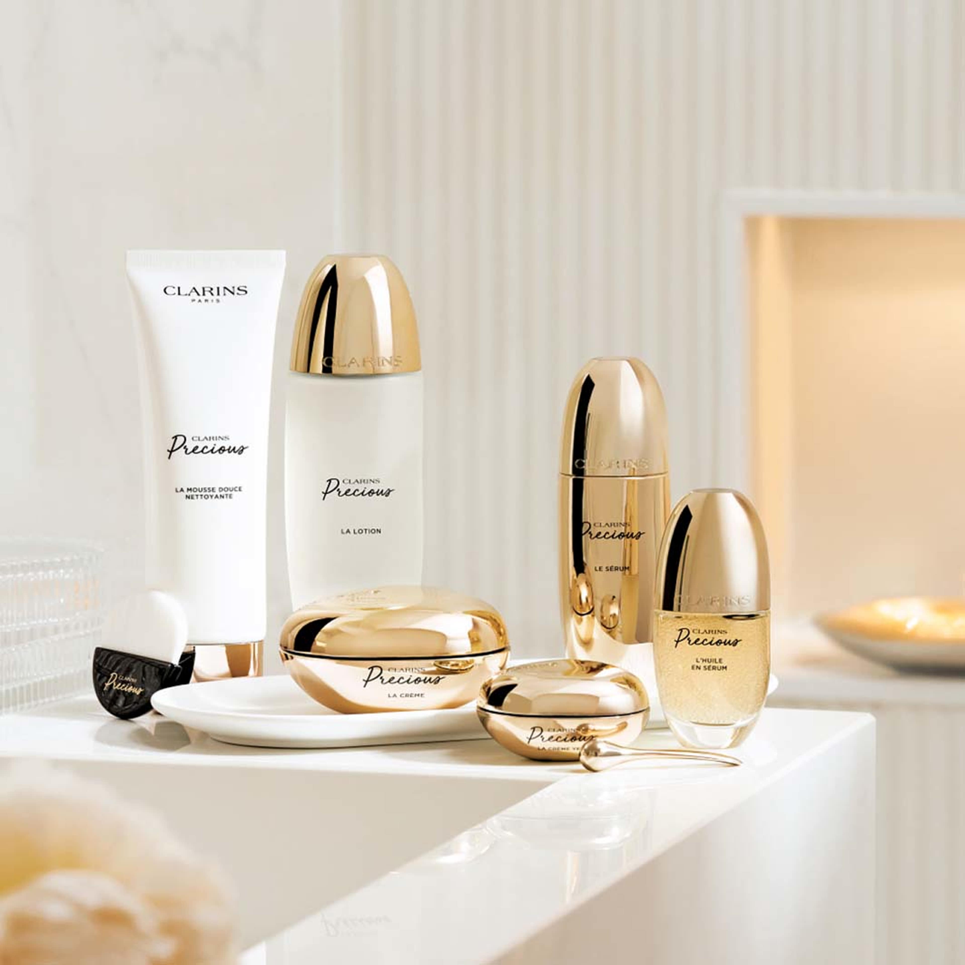 Precious L’Huile-en-Sérum Face Oil Serum, från Clarins. Klicka för att öppna bilden i stort format
