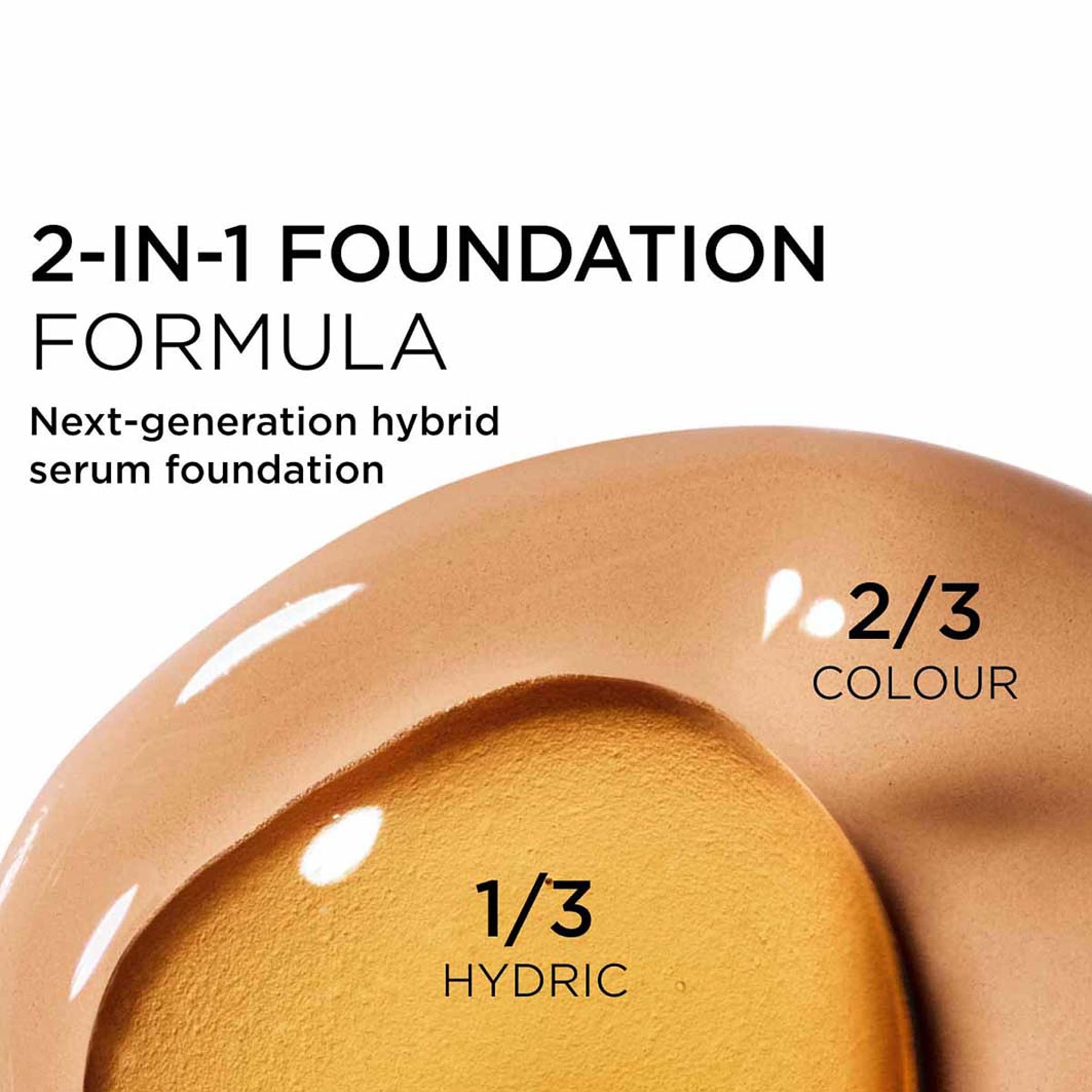 Double Serum Foundation, från Clarins, i färgen L5w. Klicka för att öppna bilden i stort format