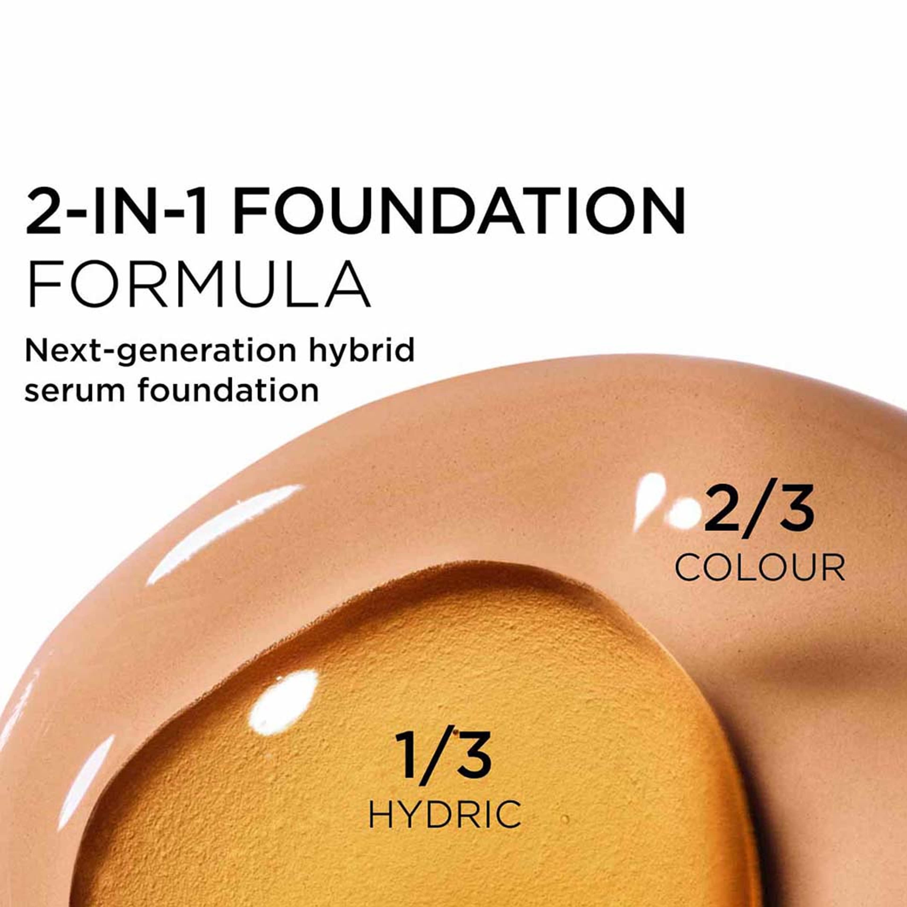 Double Serum Foundation, från Clarins, i färgen L6n. Klicka för att öppna bilden i stort format