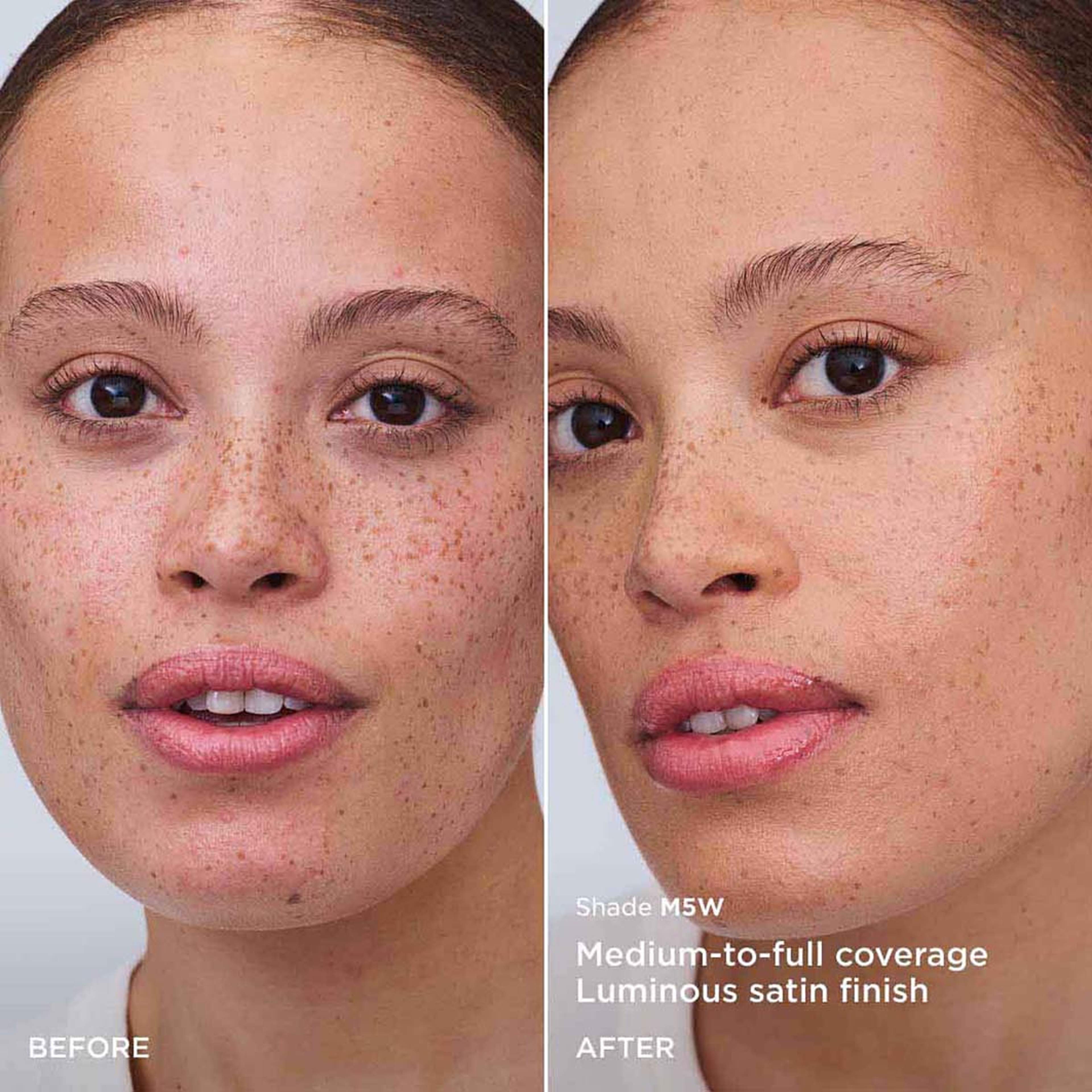 Double Serum Foundation, från Clarins, i färgen M5w. Klicka för att öppna bilden i stort format