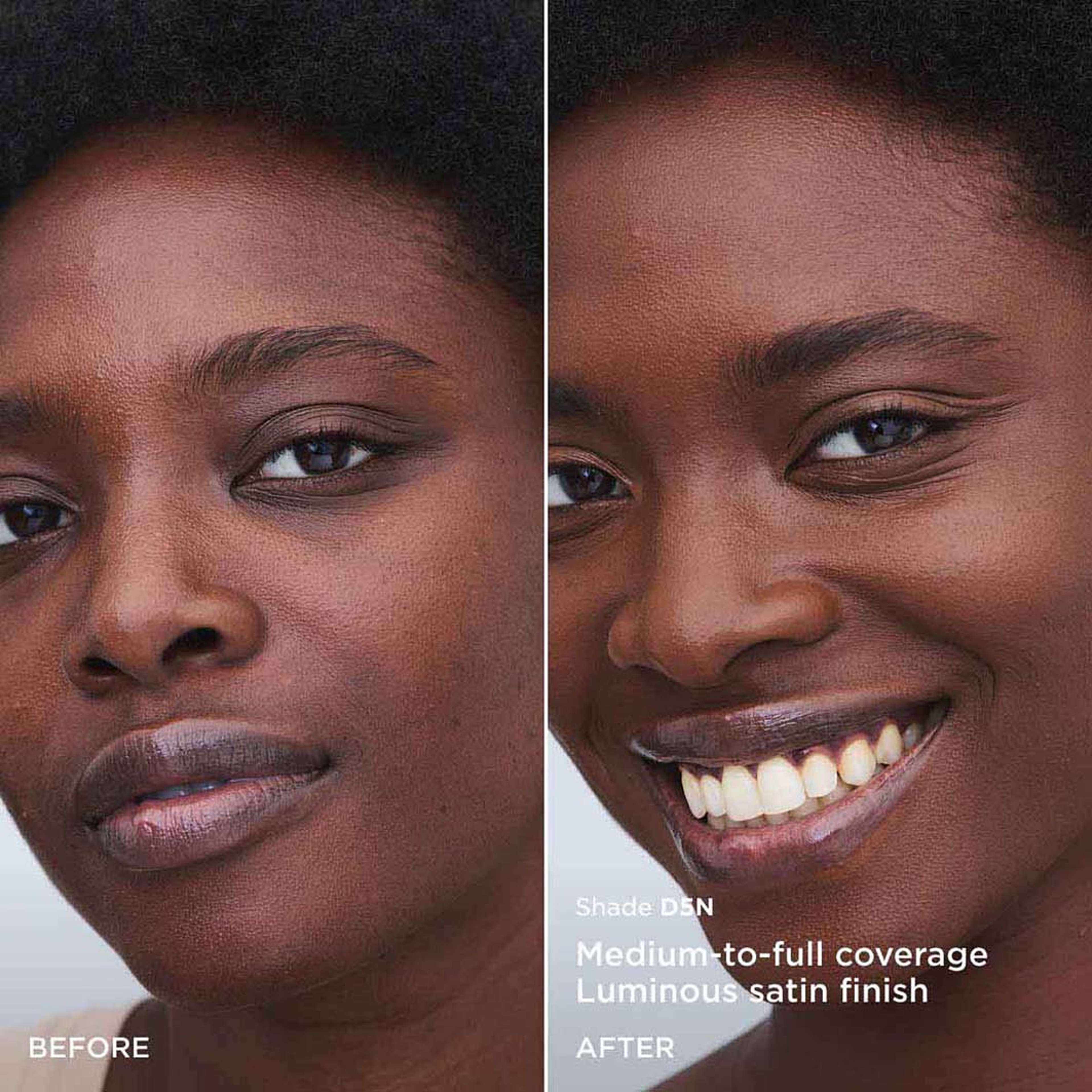 Double Serum Foundation, från Clarins, i färgen D5n. Klicka för att öppna bilden i stort format