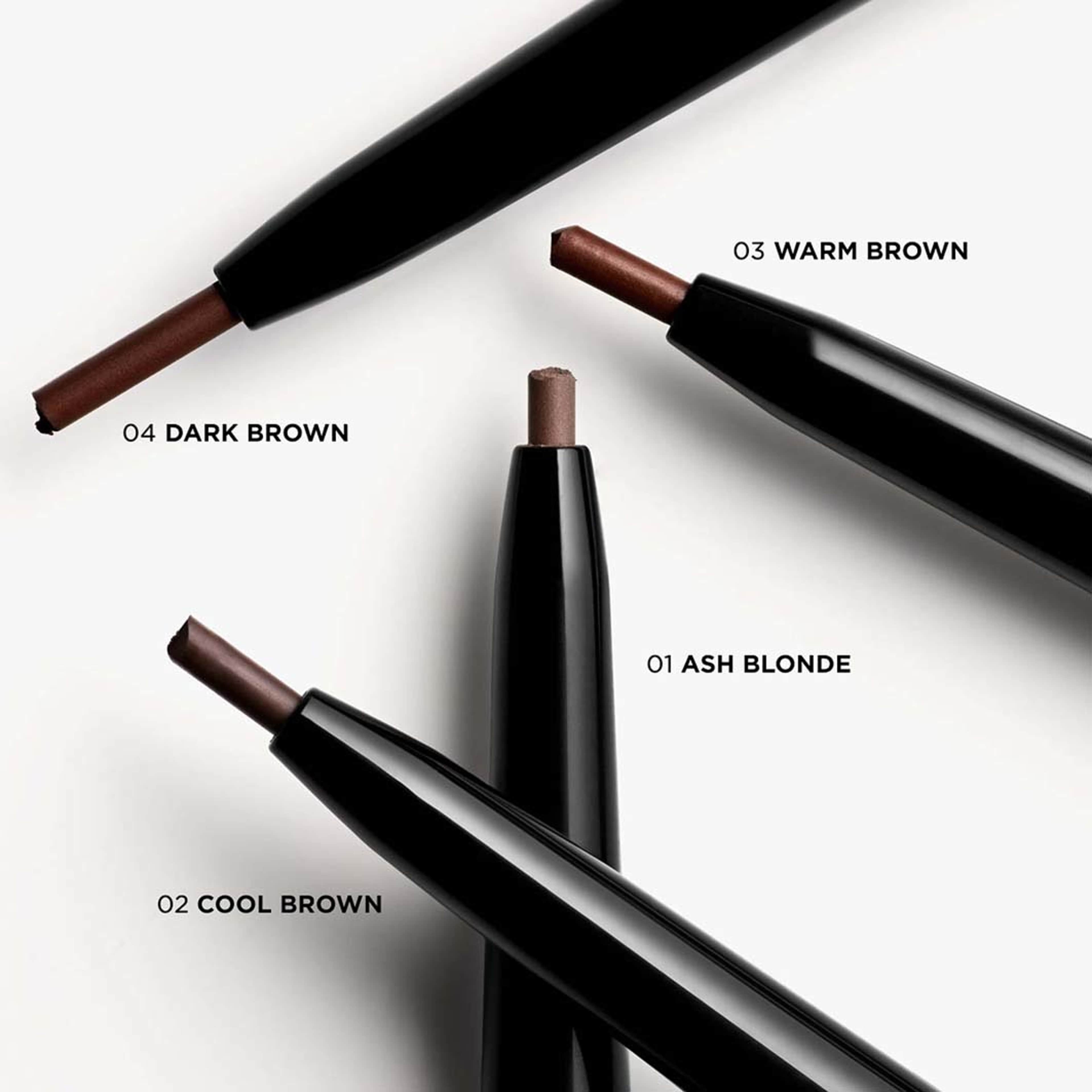 Wonder Define Brow Pencil, från Clarins, i färgen 4. Klicka för att öppna bilden i stort format