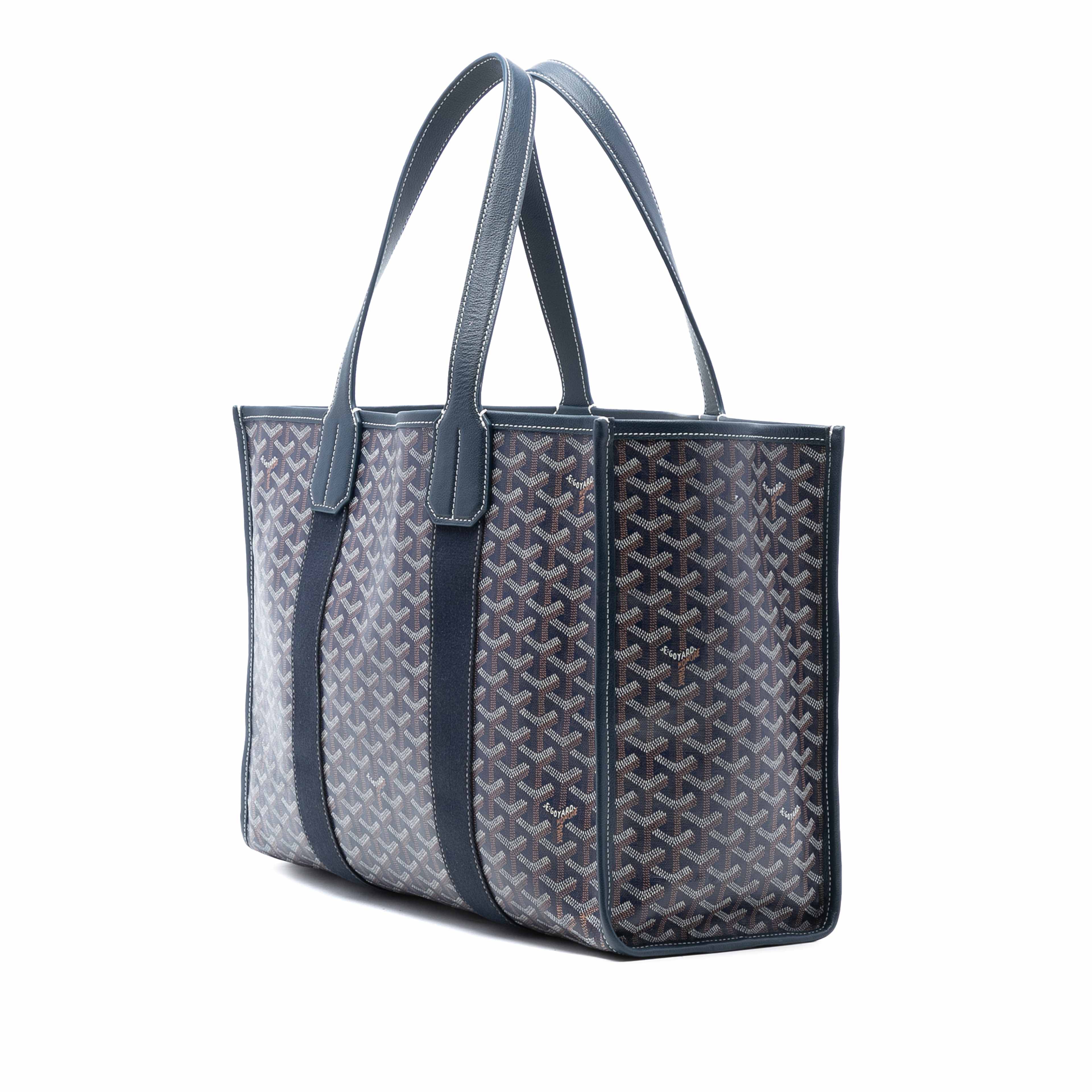 Goyard Goyardine Villette Mm, från Luxclusif, i färgen navy. Klicka för att öppna bilden i stort format