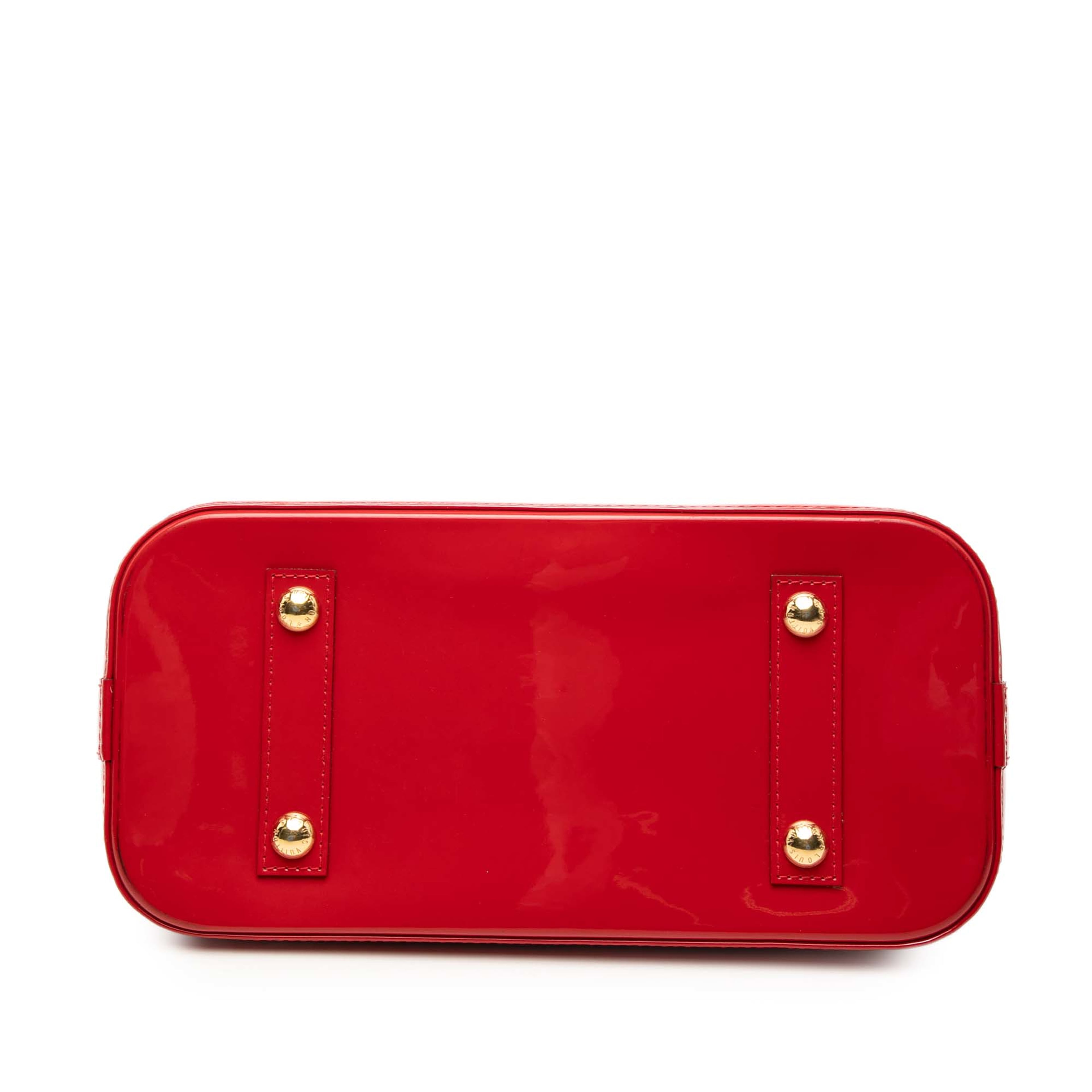 Louis Vuitton Monogram Vernis Alma Pm, från Luxclusif, i färgen red. Klicka för att öppna bilden i stort format