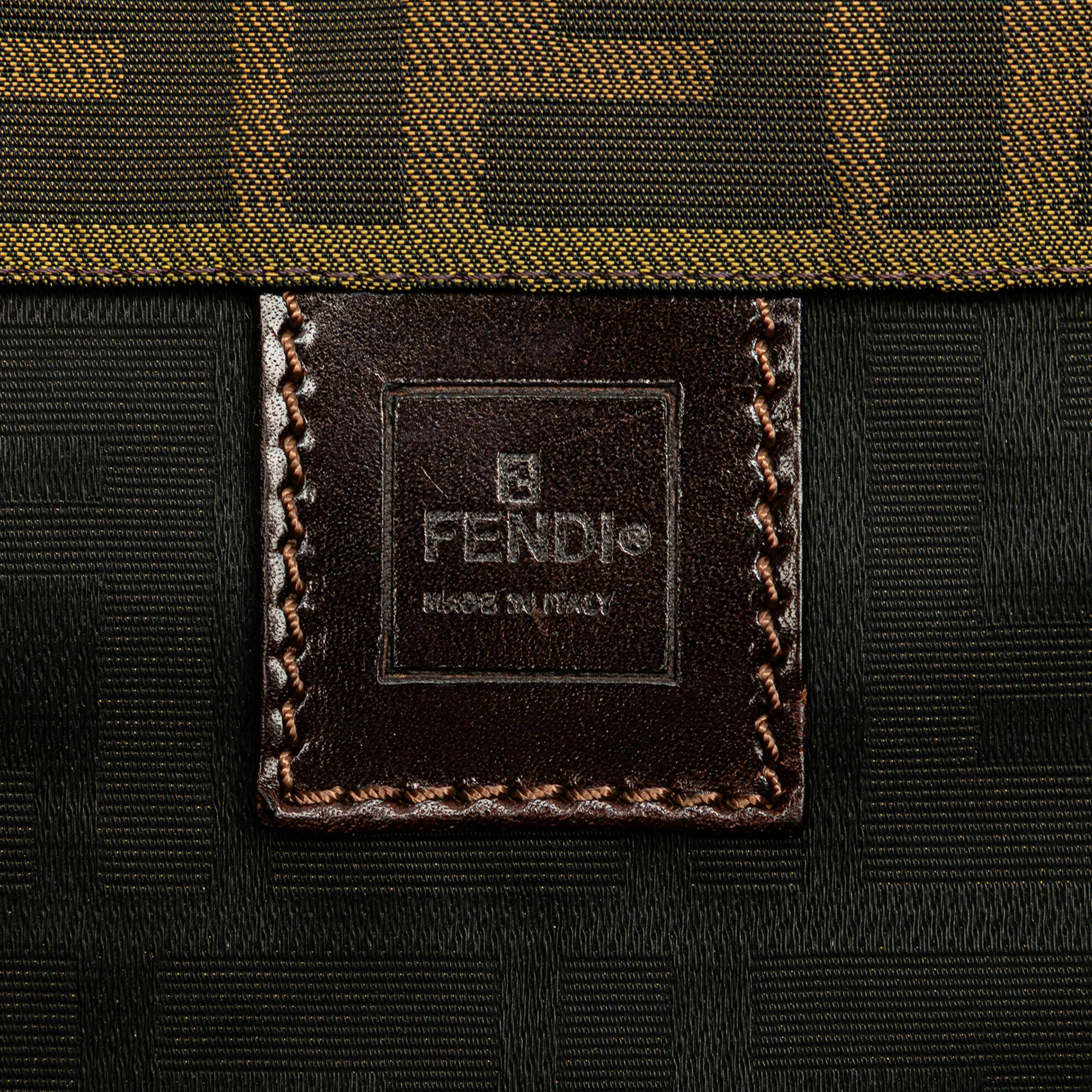 Fendi Zucca Canvas Tote, från Luxclusif, i färgen brun. Klicka för att öppna bilden i stort format