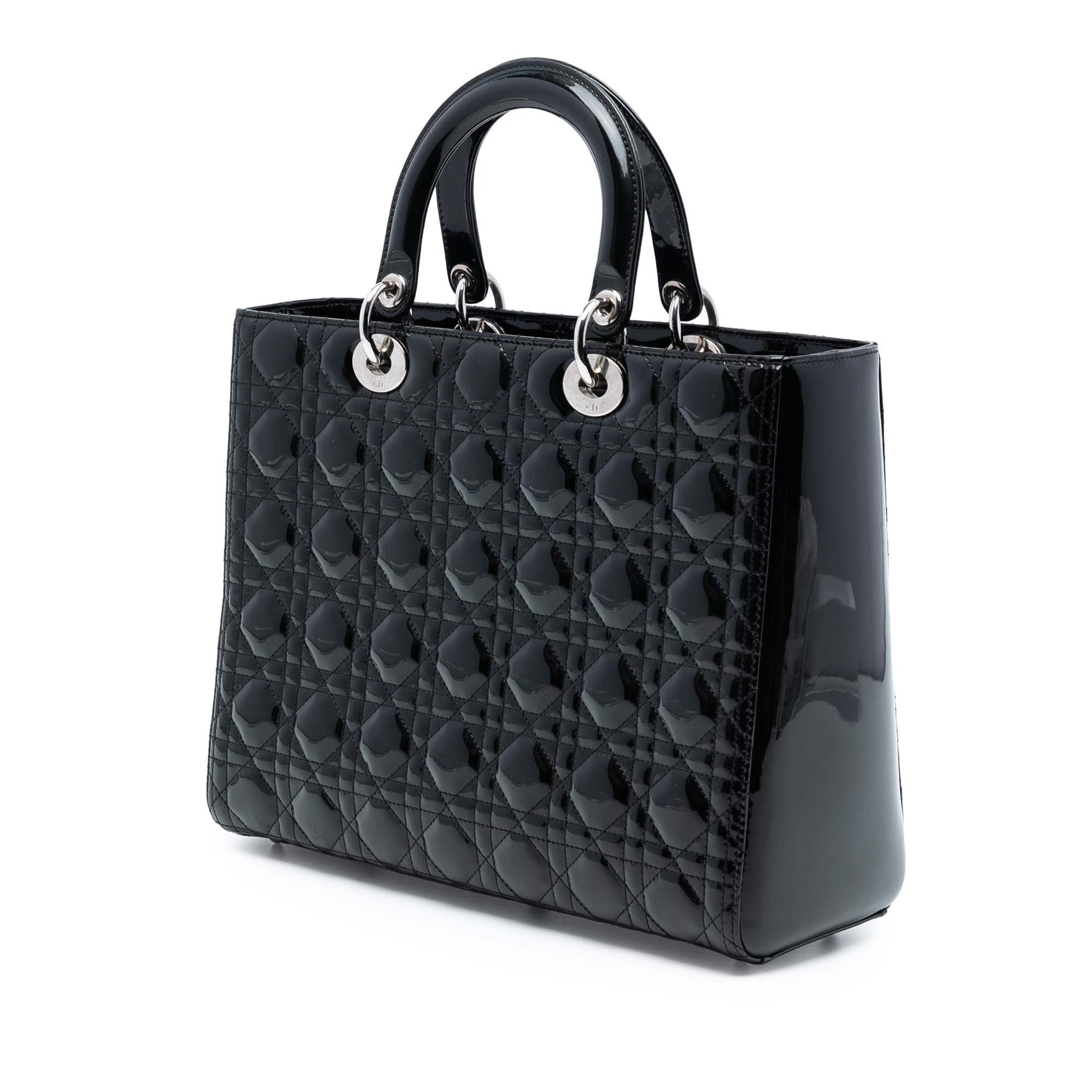 Dior Large Patent Cannage Lady Dior, från Luxclusif, i färgen svart. Klicka för att öppna bilden i stort format