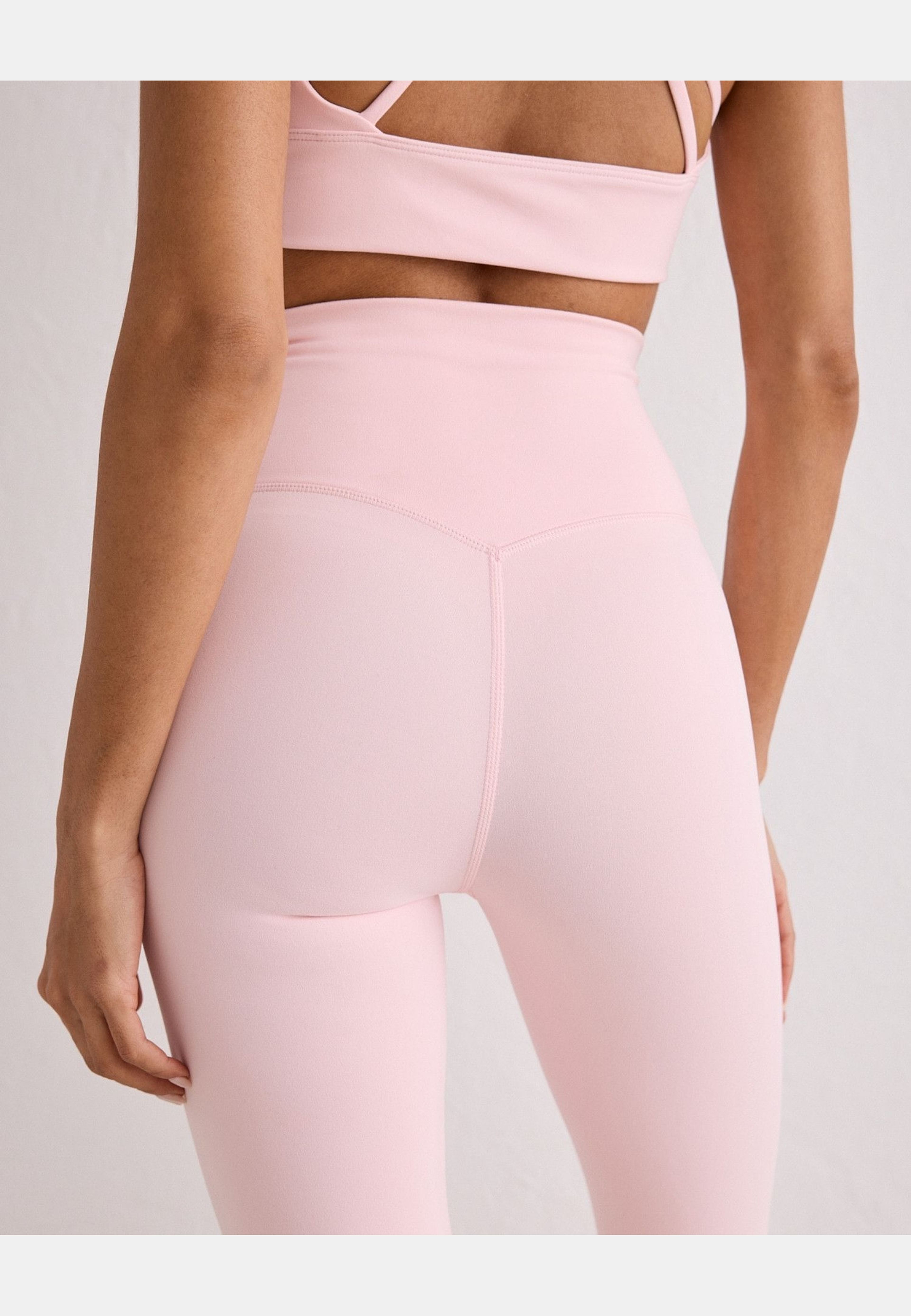 Sense Petite Tights, från aim'n, i färgen ballerina. Klicka för att öppna bilden i stort format