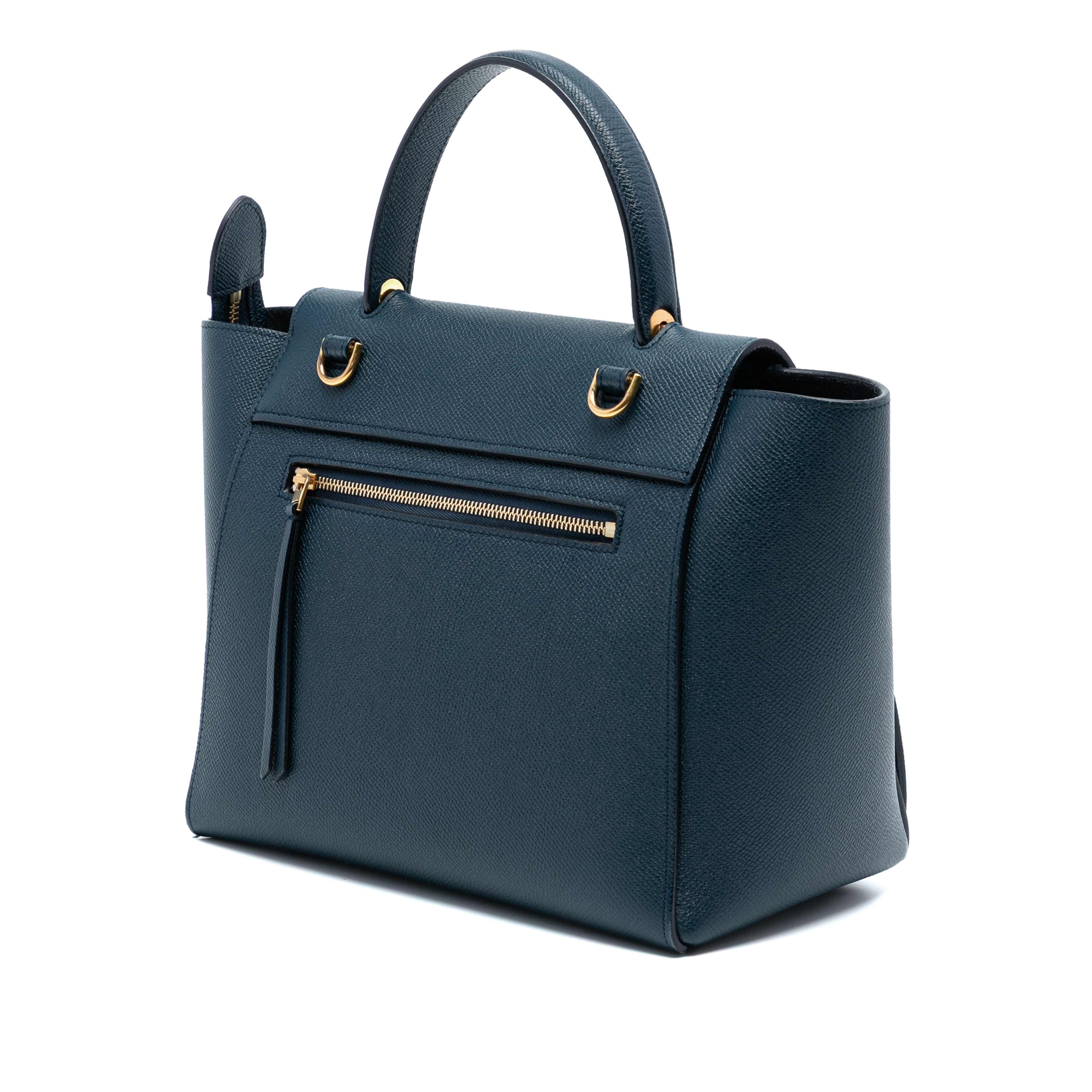 Celine Micro Grained Calfskin Belt Bag, från Luxclusif, i färgen navy. Klicka för att öppna bilden i stort format