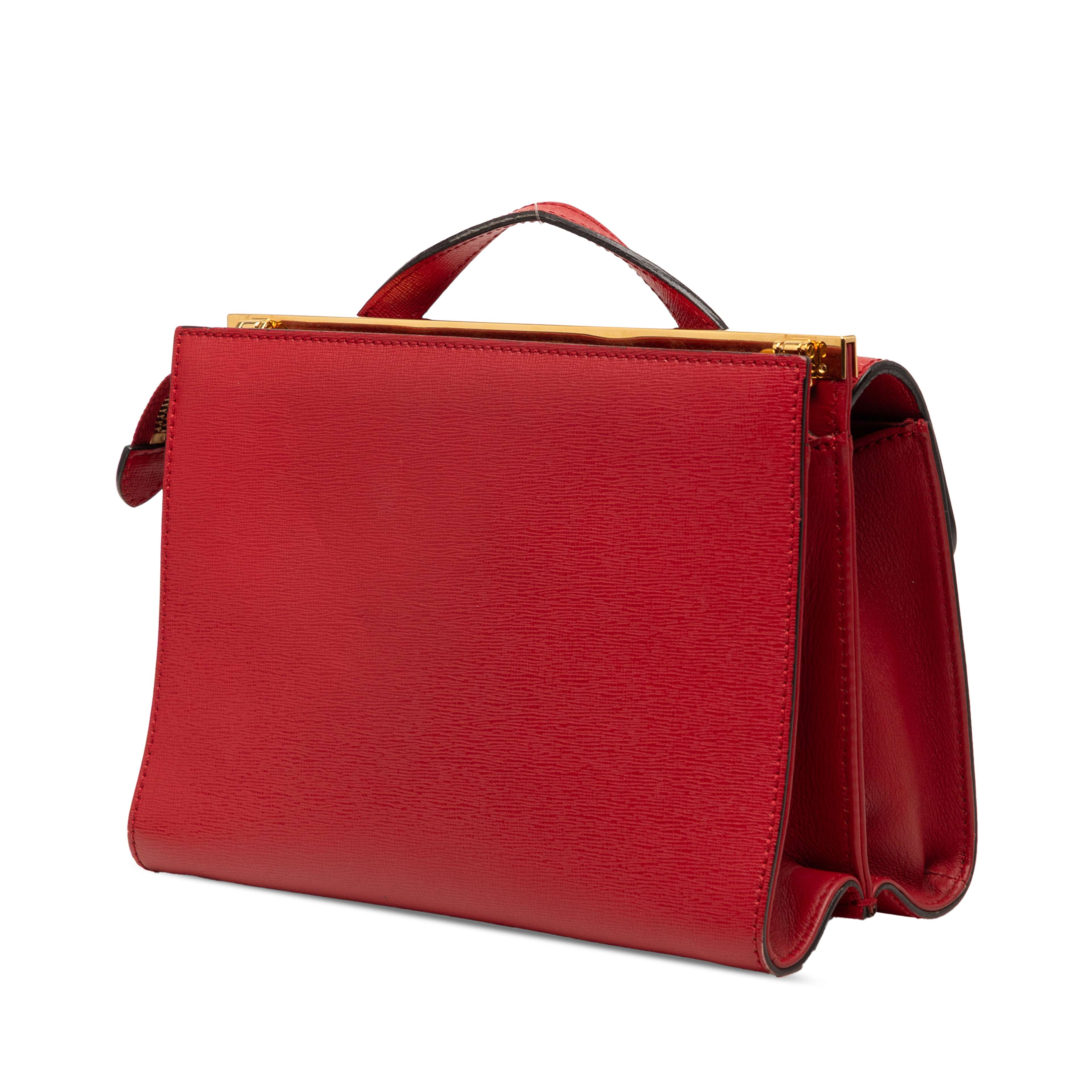 Fendi Small Leather Demi Jour Top Handle Bag, från Luxclusif, i färgen red. Klicka för att öppna bilden i stort format