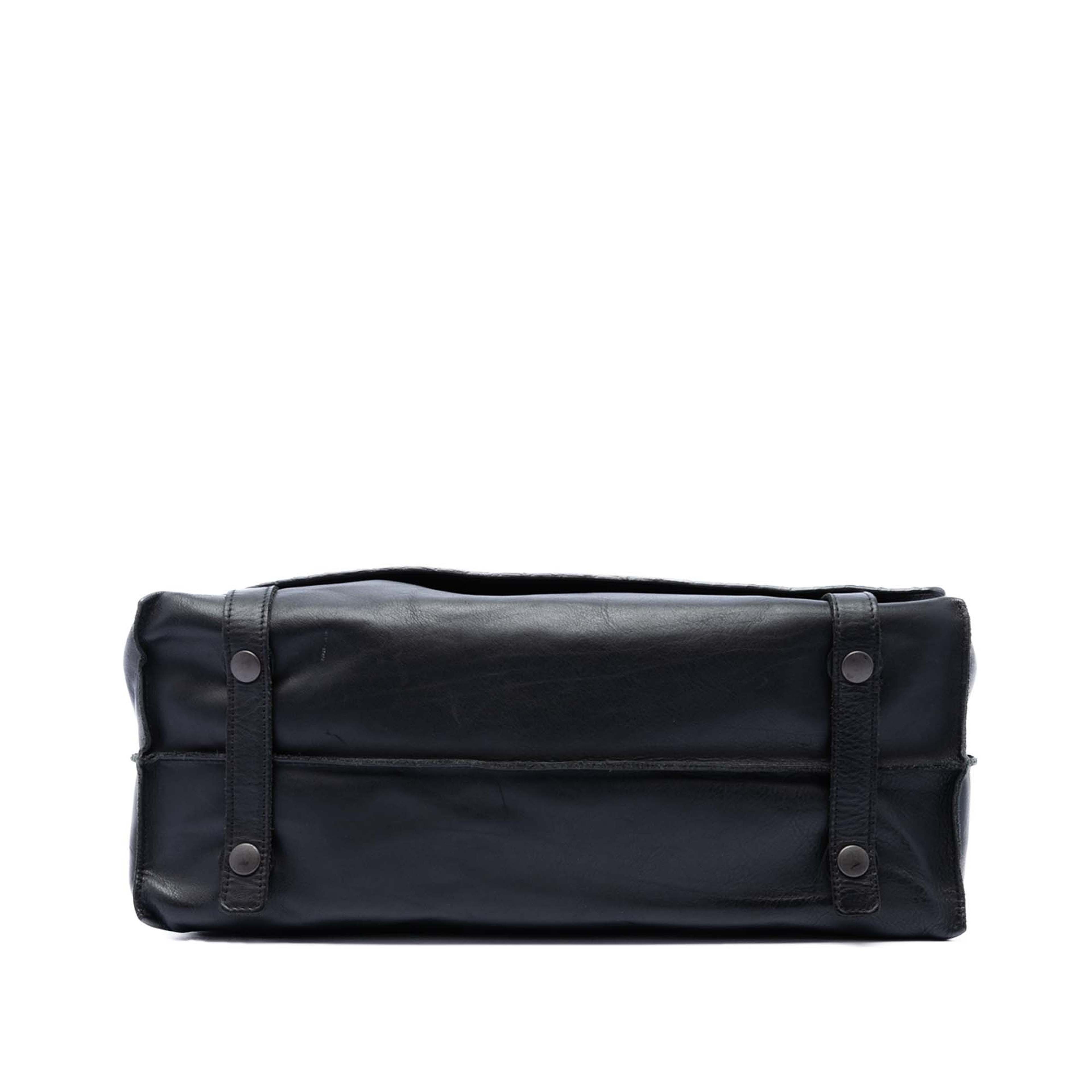 Bottega Veneta Intrecciato Trimmed Nappa Messenger Bag, från Luxclusif, i färgen svart. Klicka för att öppna bilden i stort format