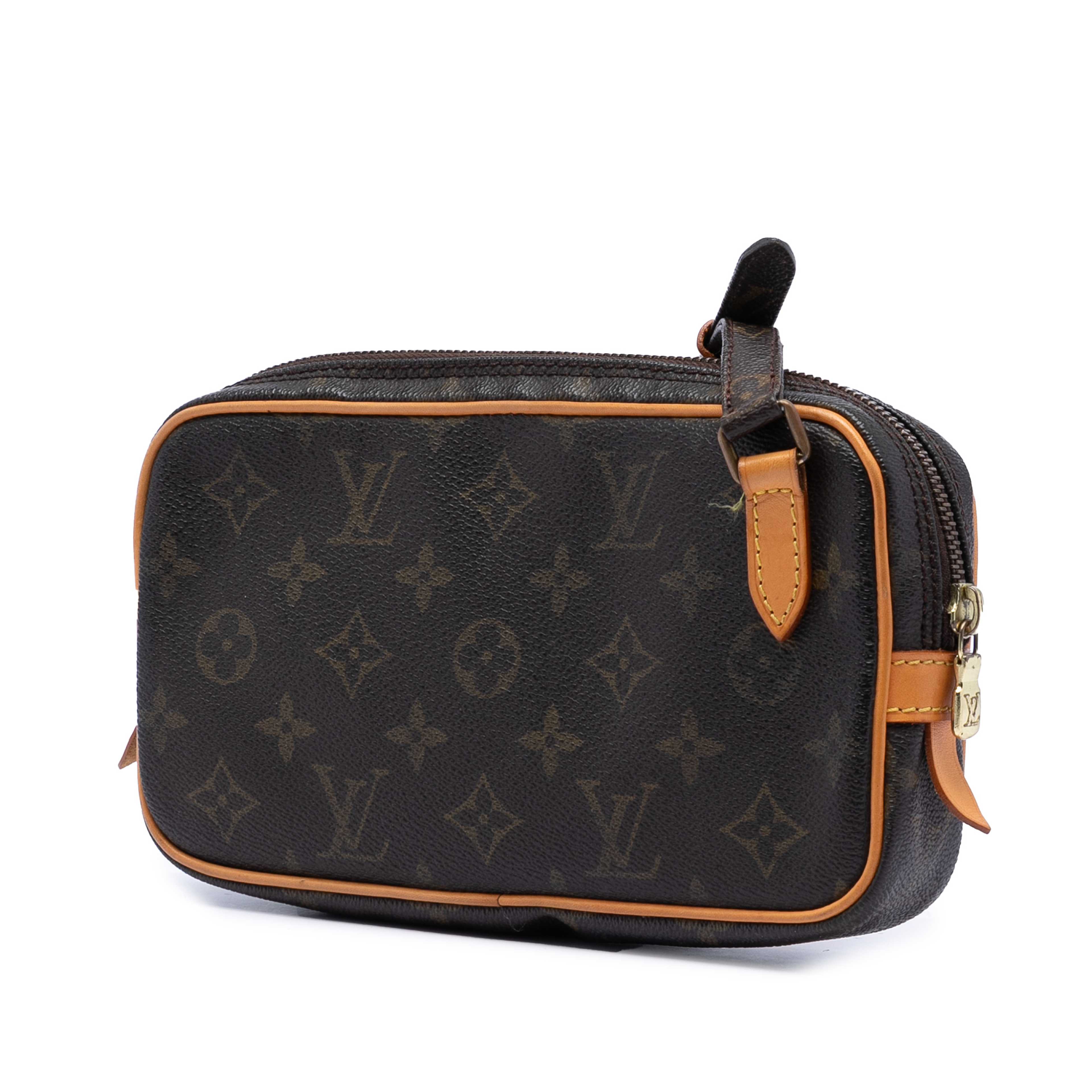 Louis Vuitton Monogram Pochette Marly Bandouliere, från Luxclusif, i färgen brun. Klicka för att öppna bilden i stort format