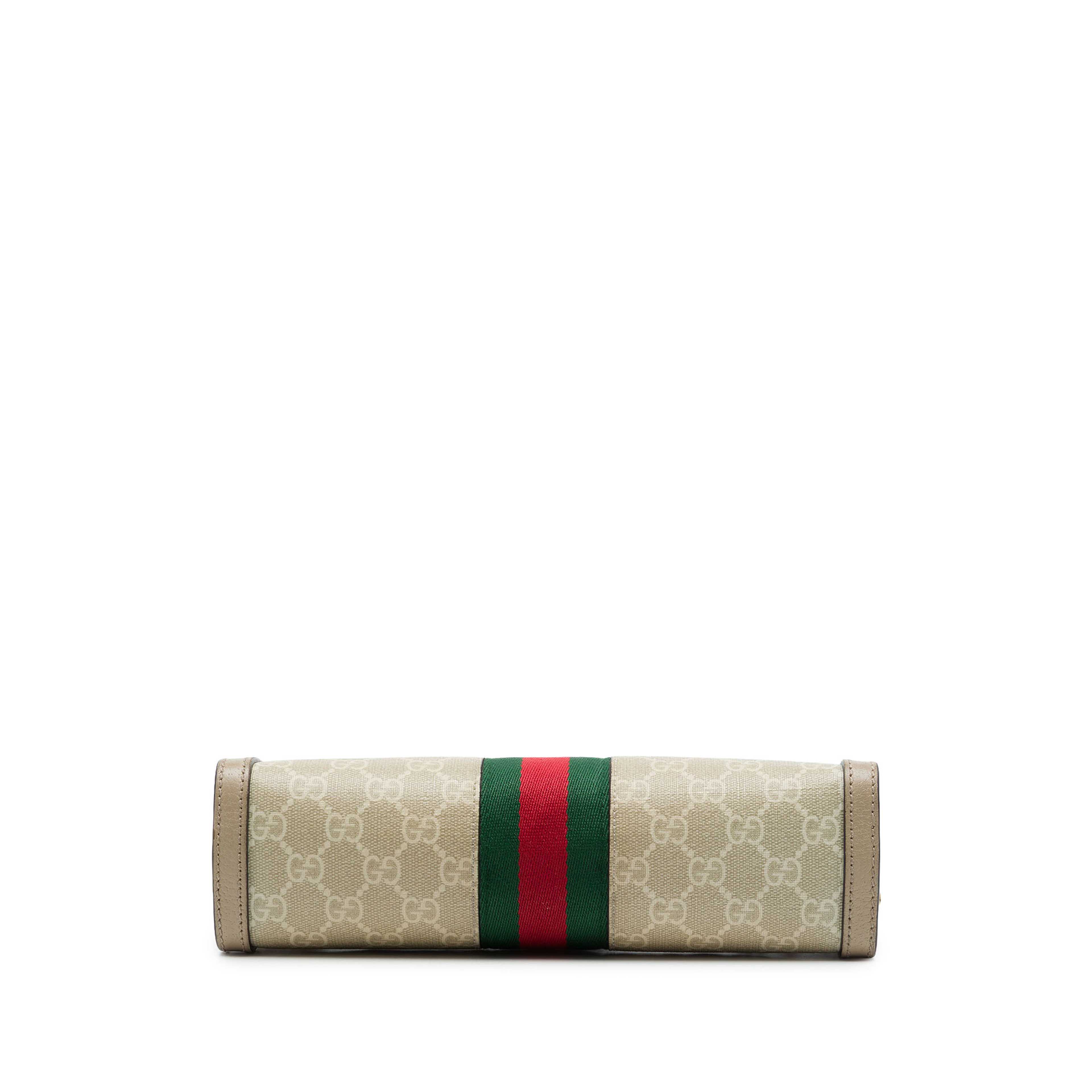 Gucci Small Gg Supreme Web Ophidia Chain Crossbody, från Luxclusif, i färgen brun. Klicka för att öppna bilden i stort format