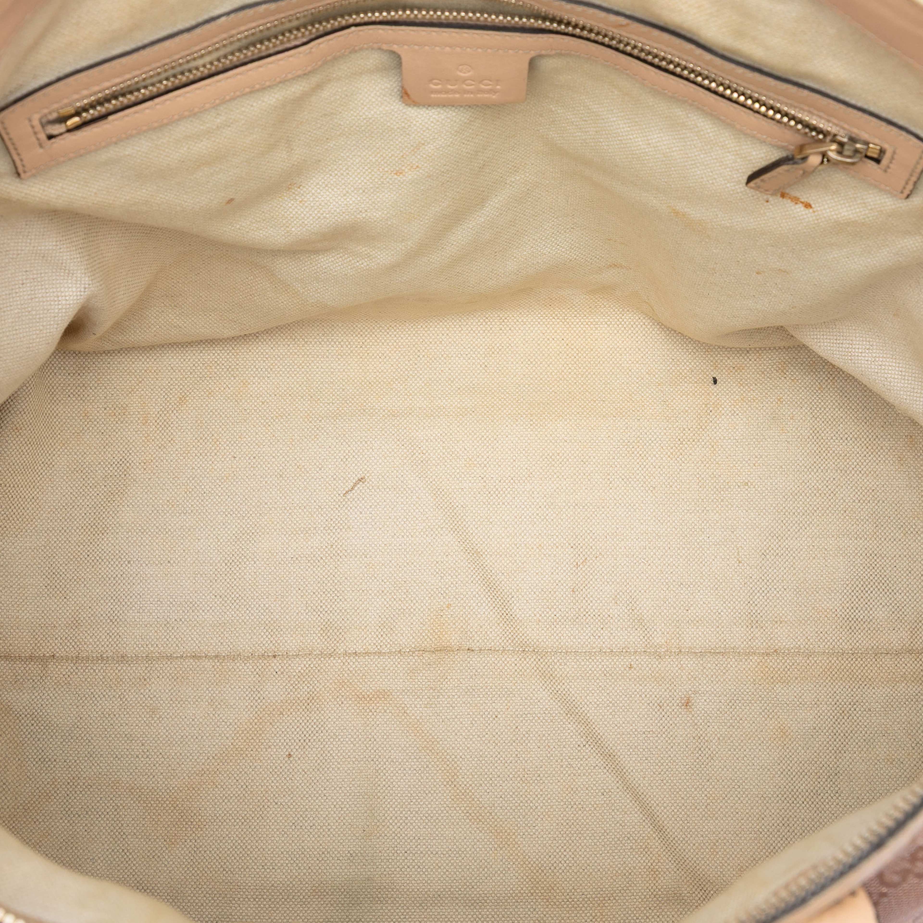Gucci Gg Metallic Canvas Lovely Tote, från Luxclusif, i färgen rosa. Klicka för att öppna bilden i stort format