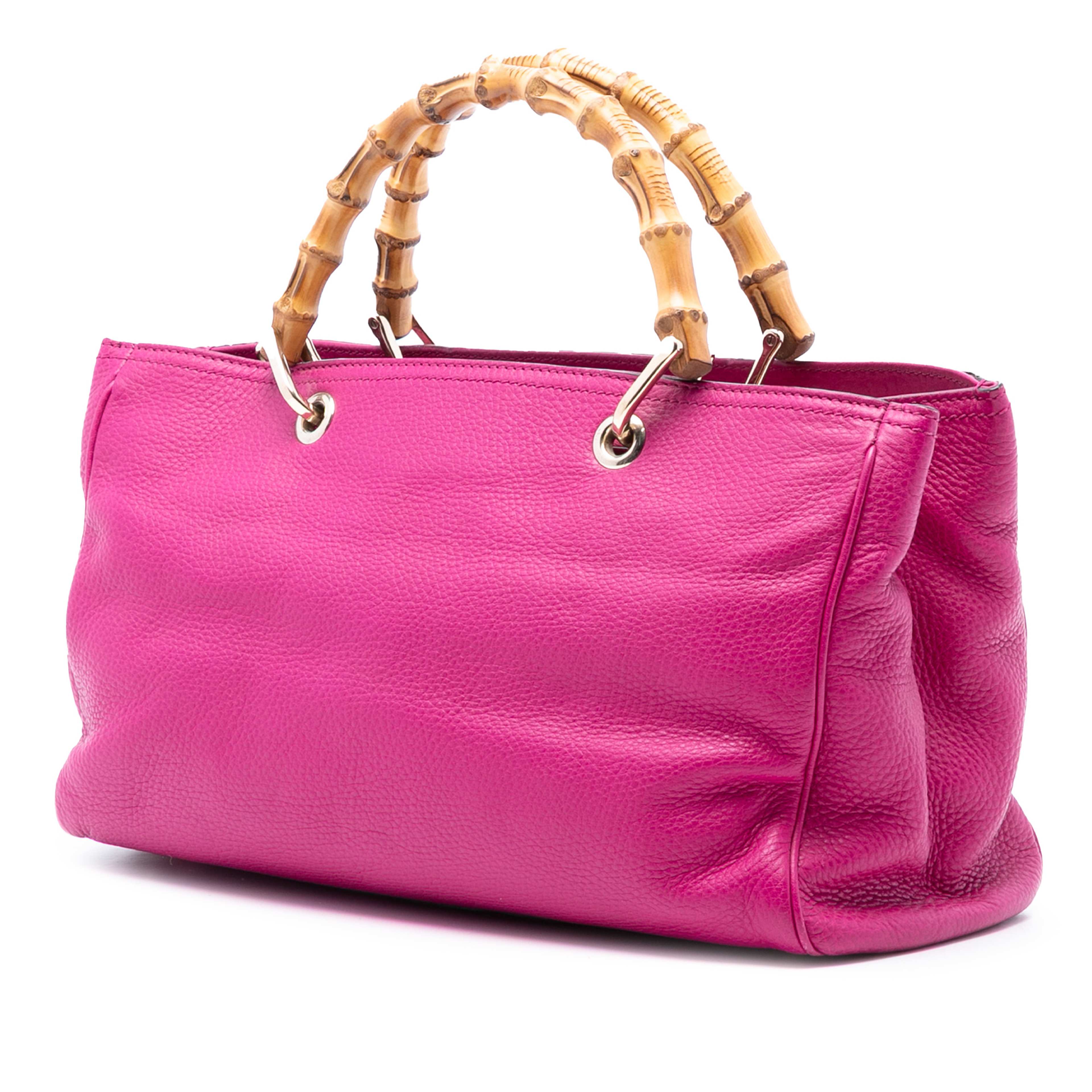 Gucci Medium Calfskin Bamboo Shopper Satchel, från Luxclusif, i färgen hot pink. Klicka för att öppna bilden i stort format