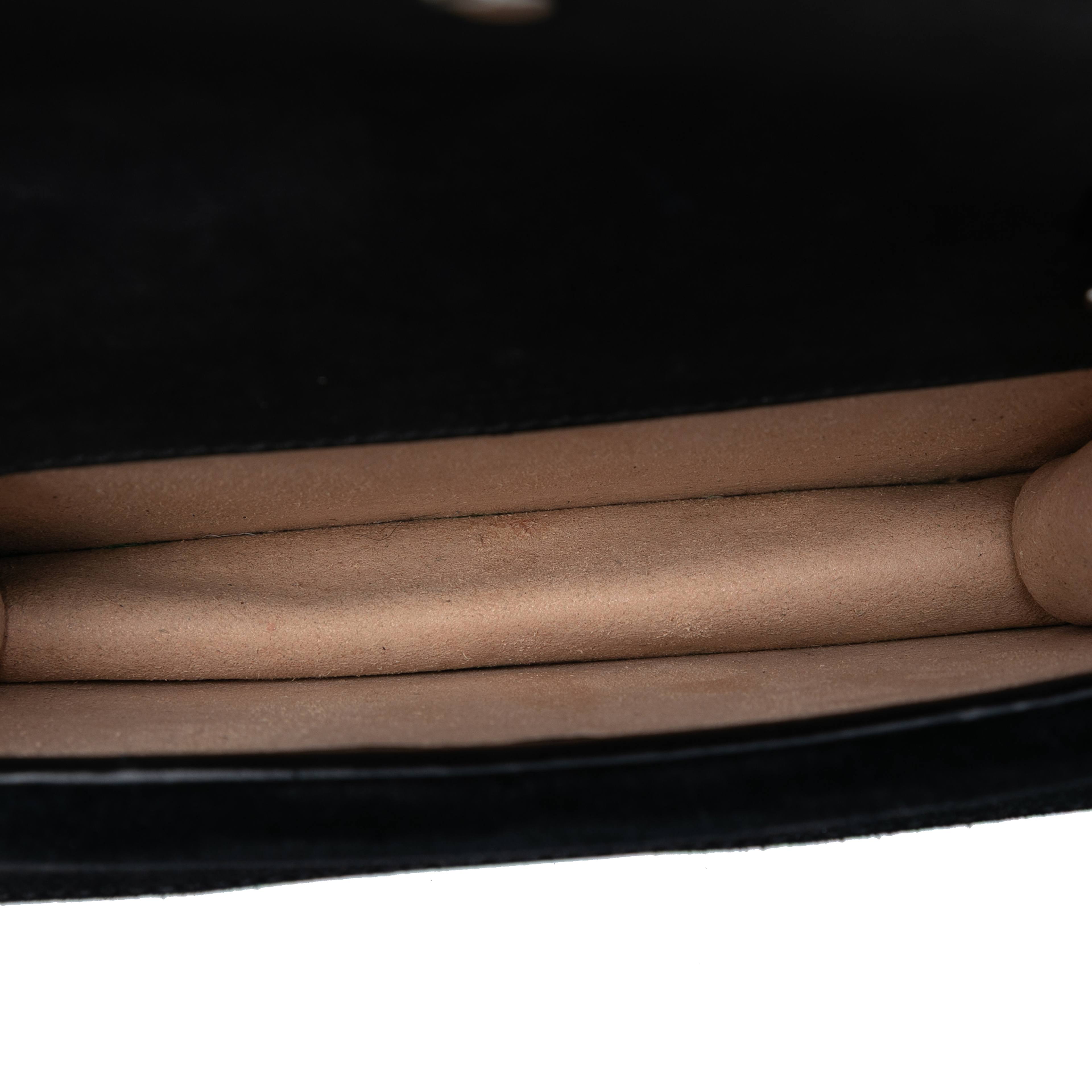 Gucci Mini Gg Supreme Dionysus Crossbody, från Luxclusif, i färgen beige. Klicka för att öppna bilden i stort format