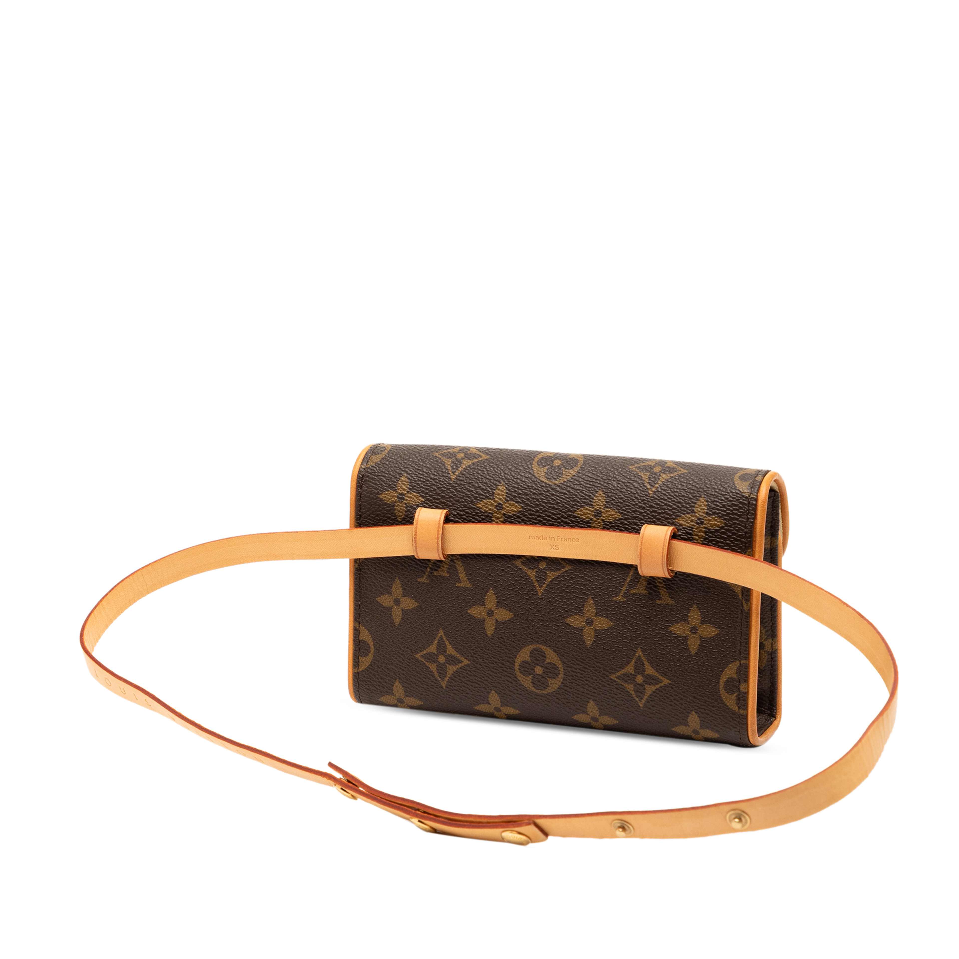 Louis Vuitton Monogram Pochette Florentine, från Luxclusif, i färgen brown. Klicka för att öppna bilden i stort format