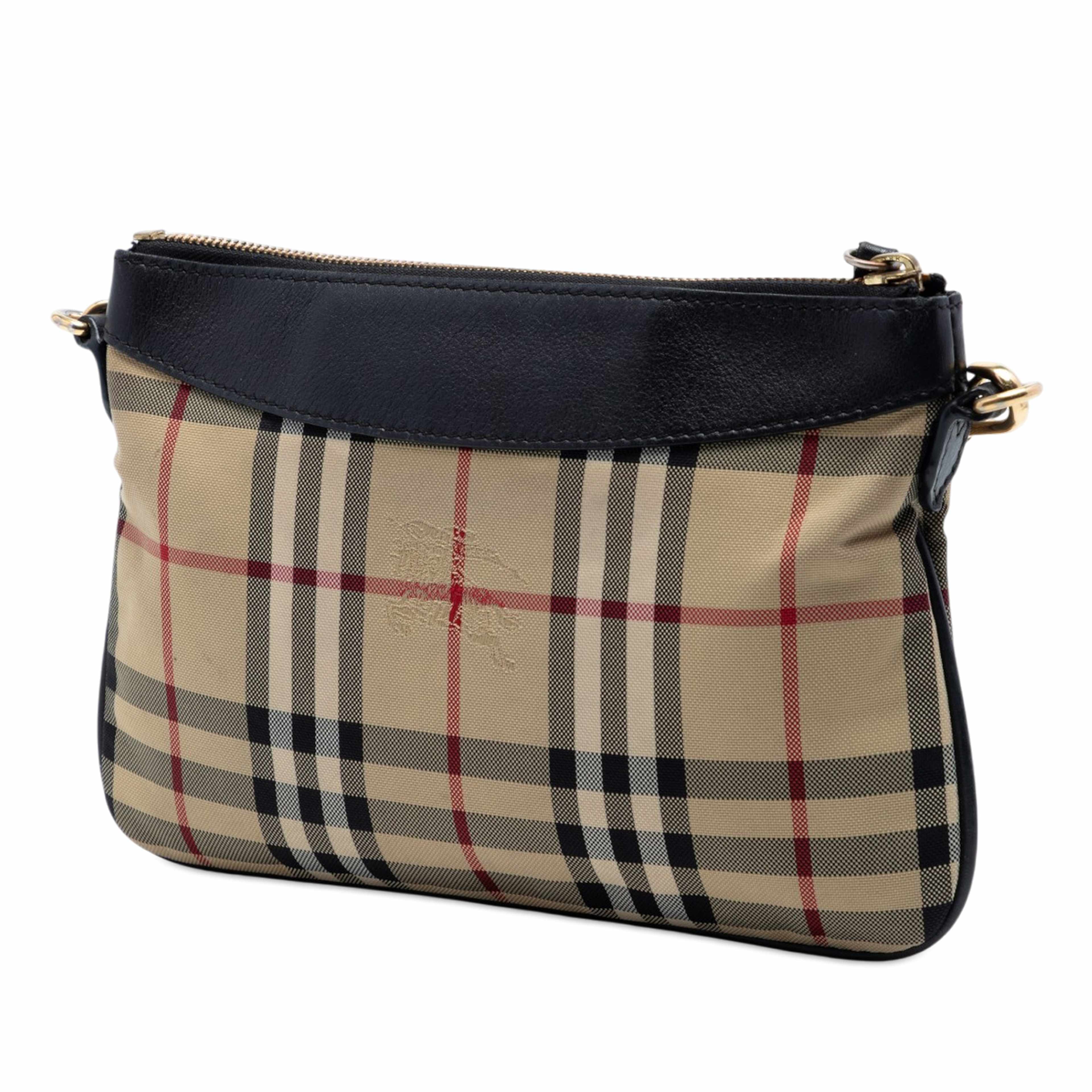 Burberry Haymarket Check Canvas Peyton Crossbody, från Luxclusif, i färgen beige. Klicka för att öppna bilden i stort format