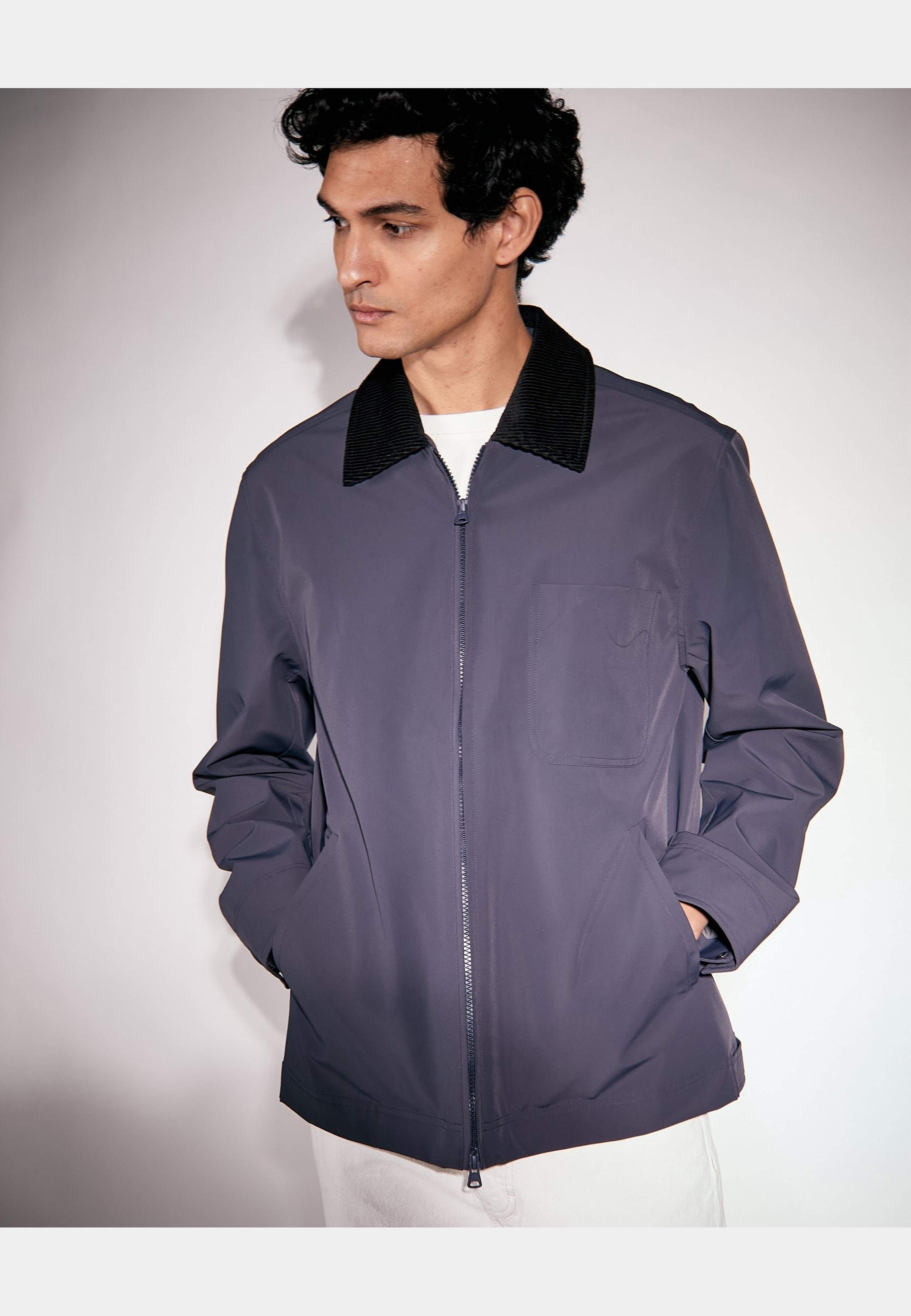 Martin Nylon Dark Navy, från Brixtol Textiles, i färgen dark navy. Klicka för att öppna bilden i stort format