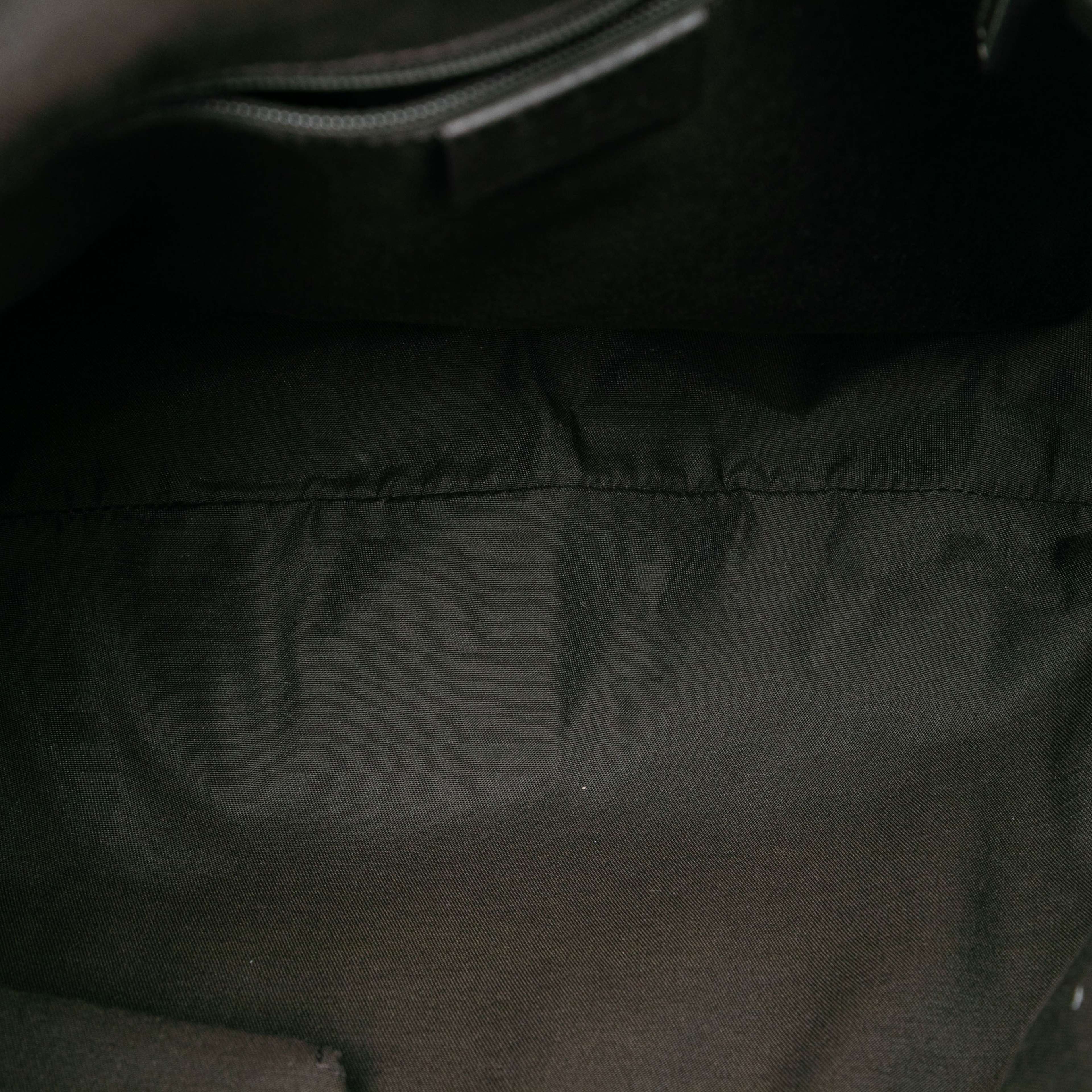 Gucci Gg Crystal Abbey D Ring Convertible Tote, från Luxclusif, i färgen beige. Klicka för att öppna bilden i stort format