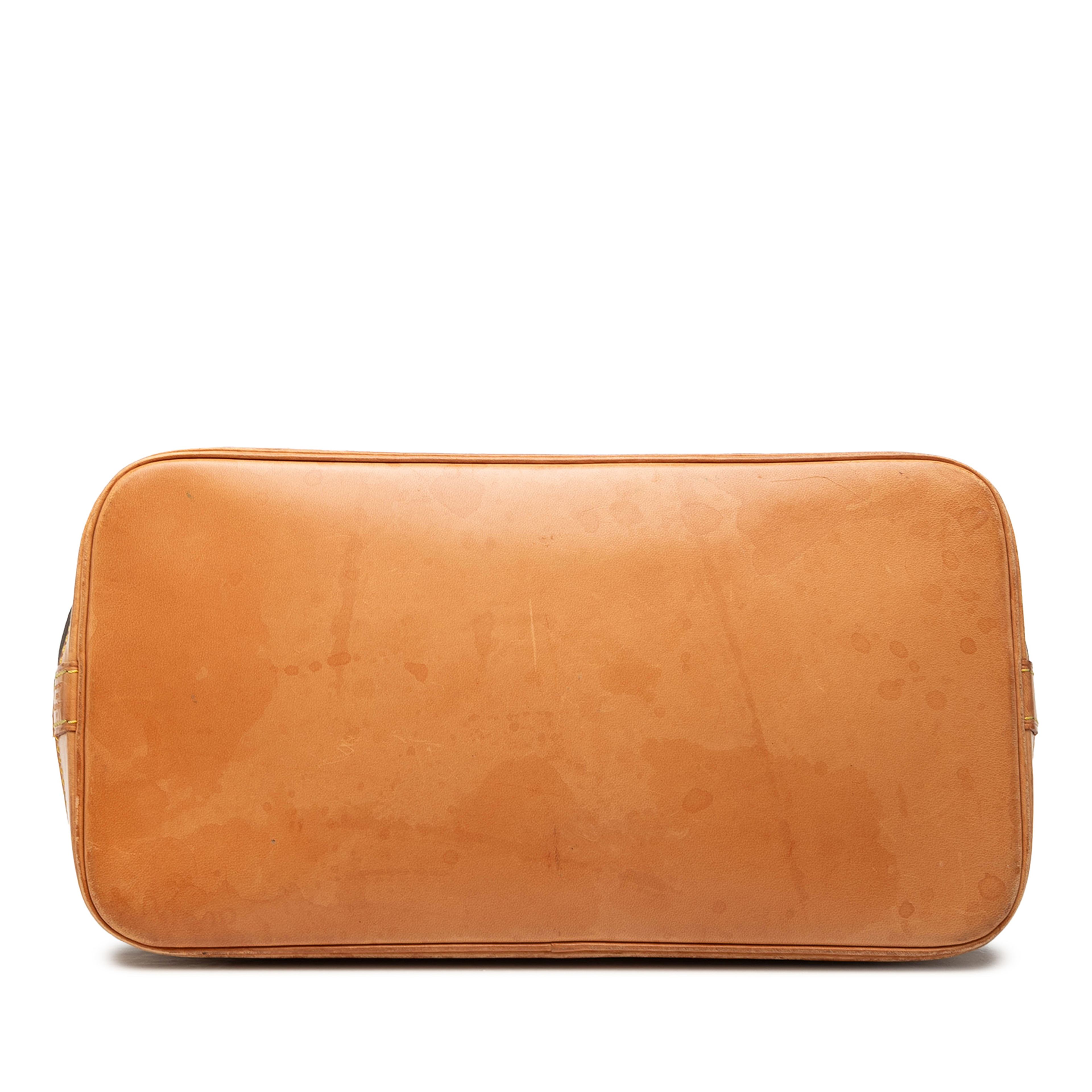 Louis Vuitton Monogram Alma Pm, från Luxclusif, i färgen brun. Klicka för att öppna bilden i stort format
